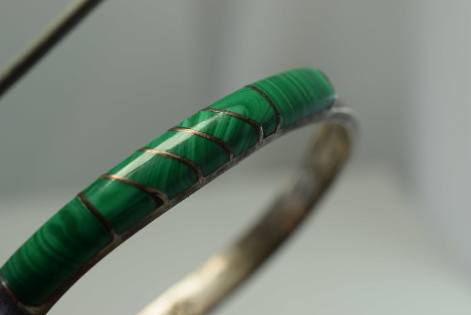 Malachite Hinged Heavy 33 Gram Bracelet Thick Signed Sterling secret Lot IL 262 (1 of 5)