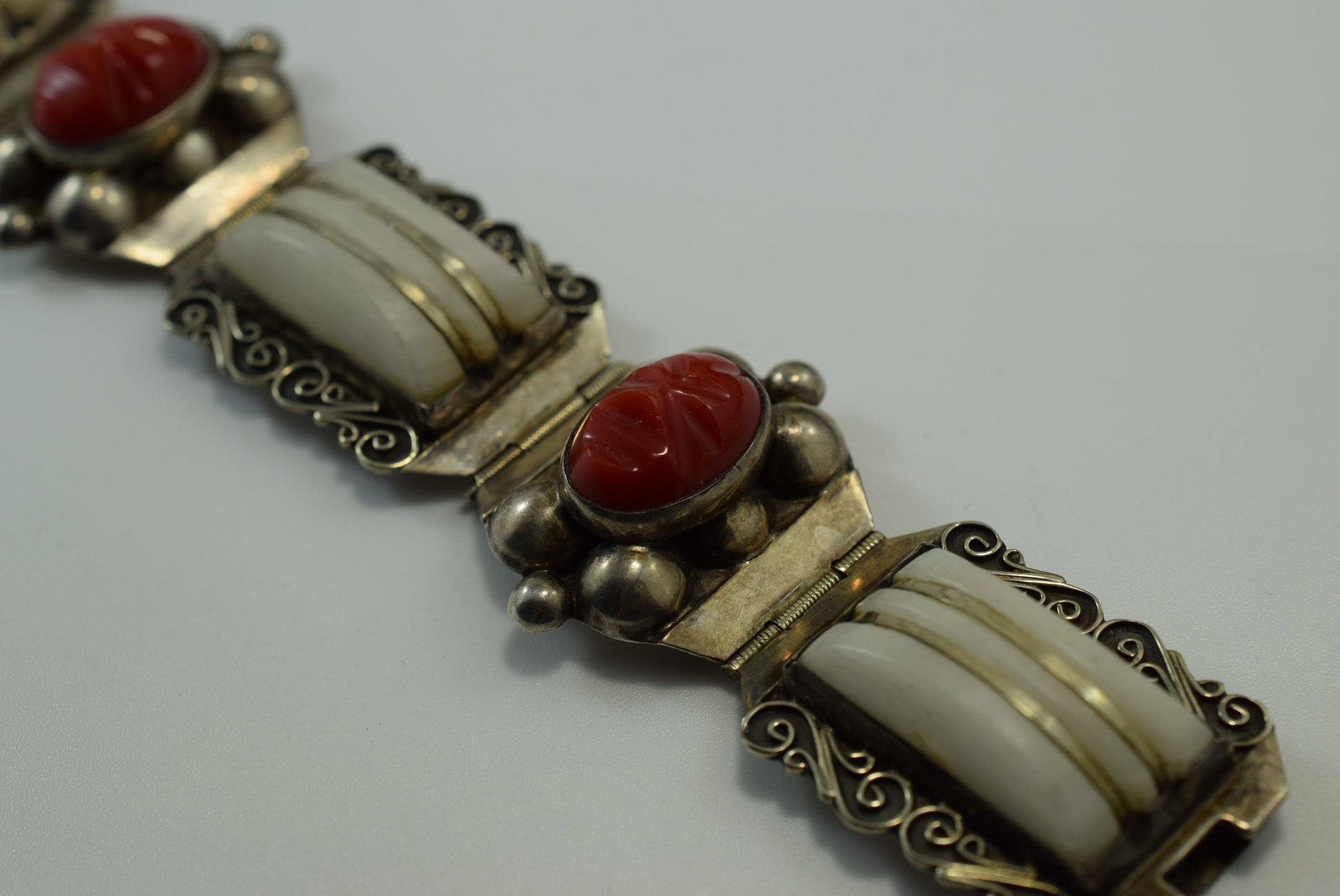 Red Face Sterling Bracelet 49 Gram Beauty Lot IL 296: Red Face Sterling Bracelet 49 Gram Beauty 7 1/4" x 1 1/4" Signed Sterling on the clasp
