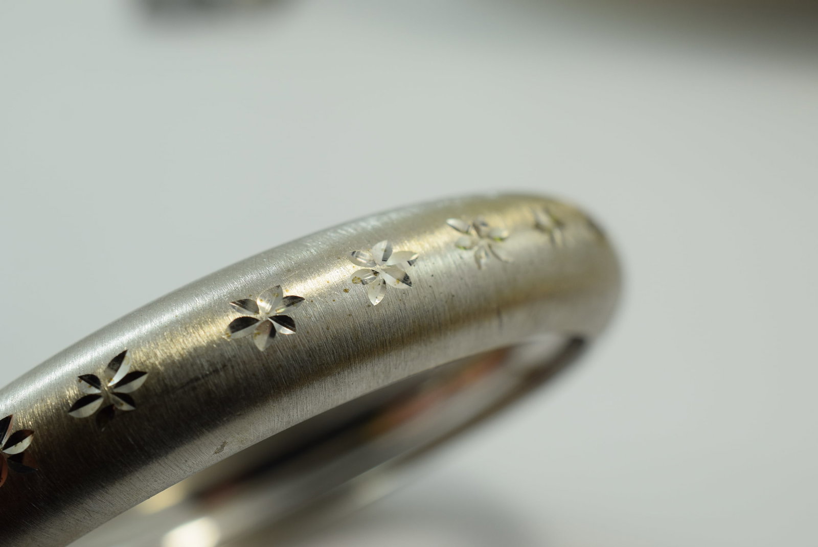 925 Signed Brushed Sterling Bangle Bracelet 13 Grams Lot IL 297 (1 of 3)