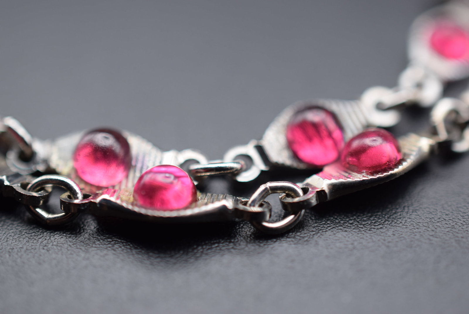 Ruby Glass Cabochon Sweet Bracelet Lot#CF 317: Ruby Glass Cabochon Sweet Bracelet measures 7 1/4" x 1/4"