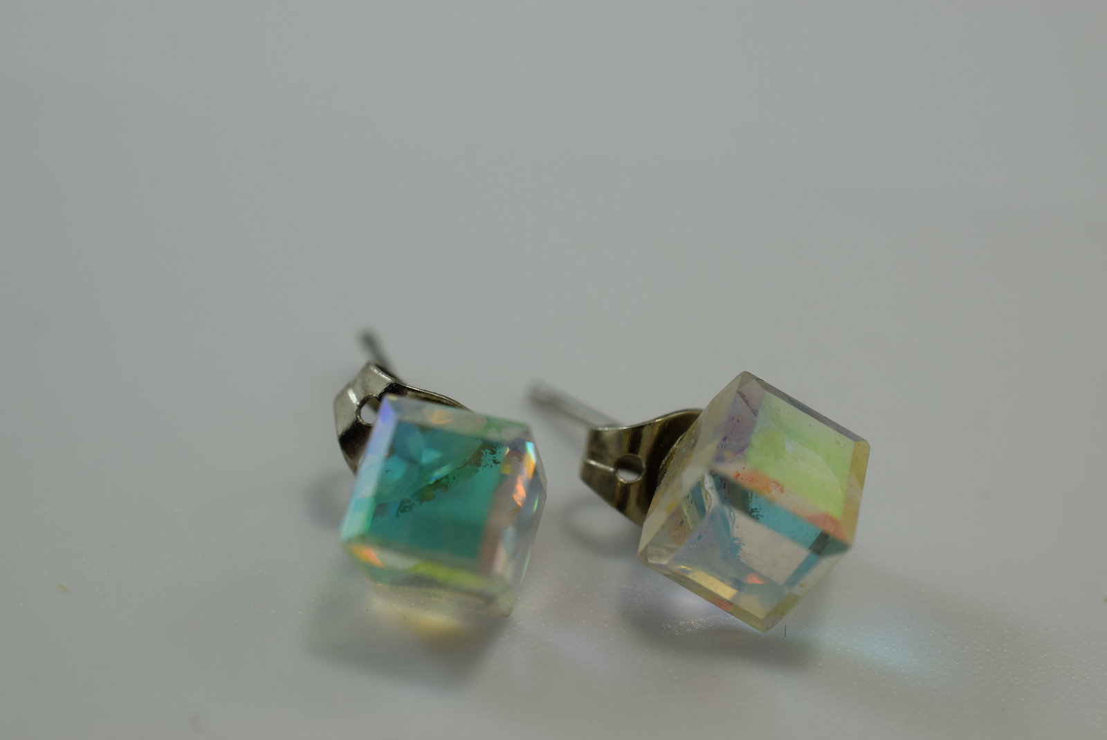 Crystal Stud Pierced Earrings Lot IL 337: Crystal Stud Pierced Earrings
