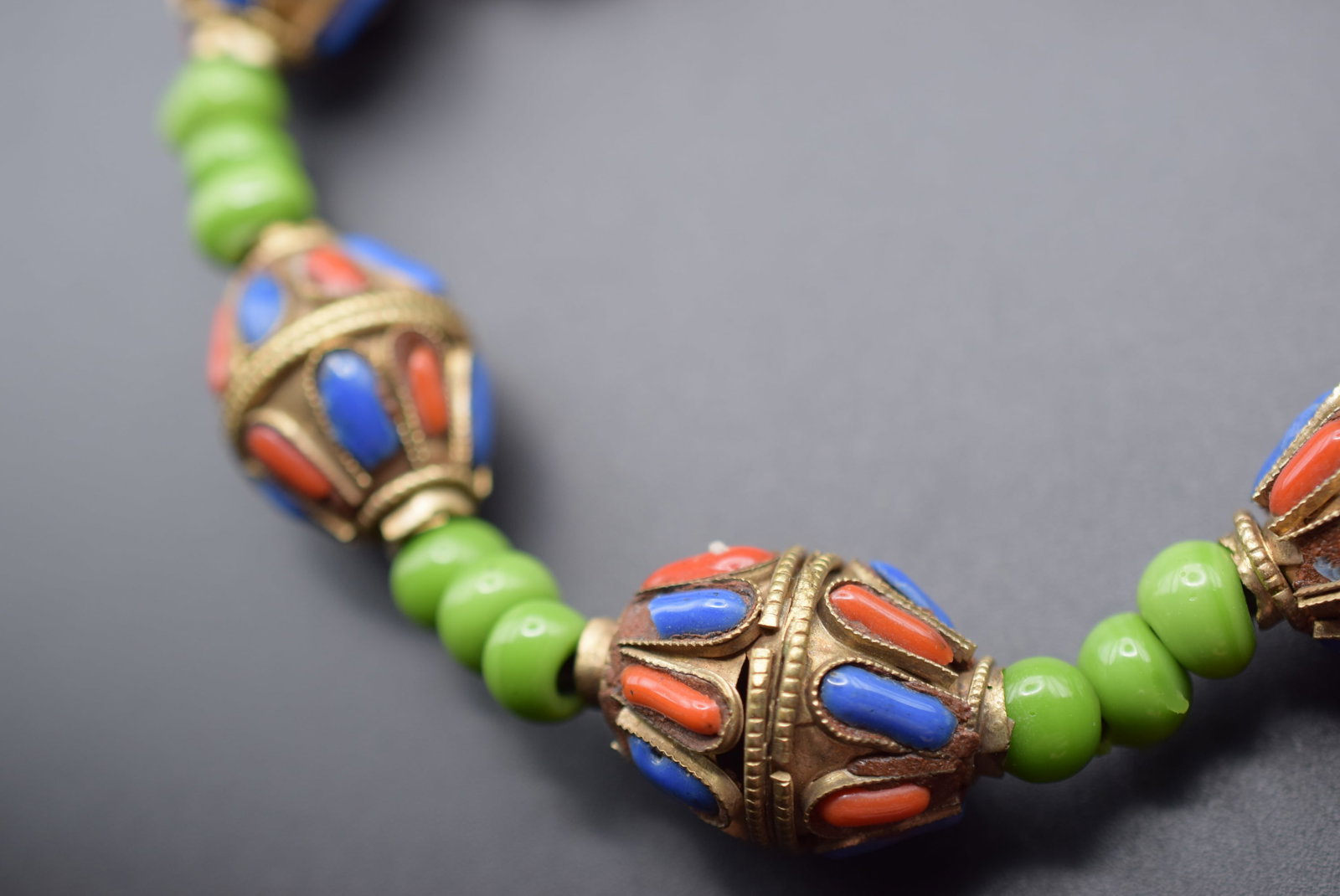 Lapis Coral Etruscan Necklace Vintage Lot Fi 353: Lapis Coral Etruscan Necklace Vintage missing some pieces see pics measures 15" plus rope chain