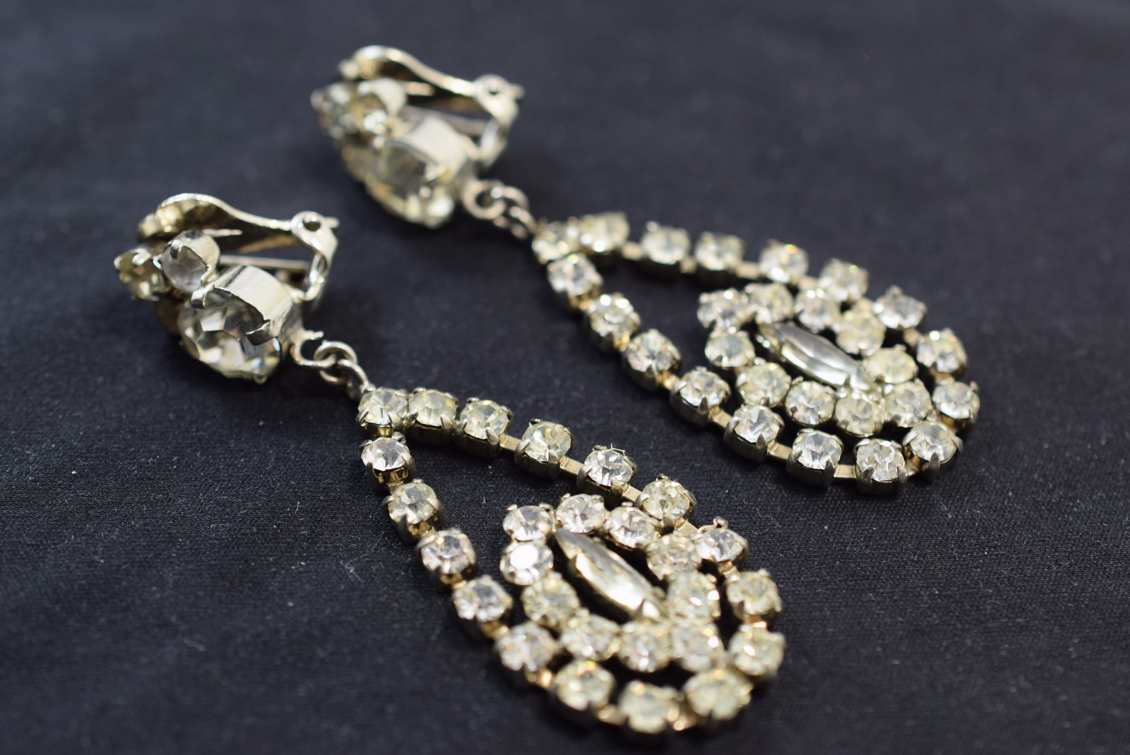 Rhinestone 1940's Clip Earrings Lot IL 399 (1 of 2)
