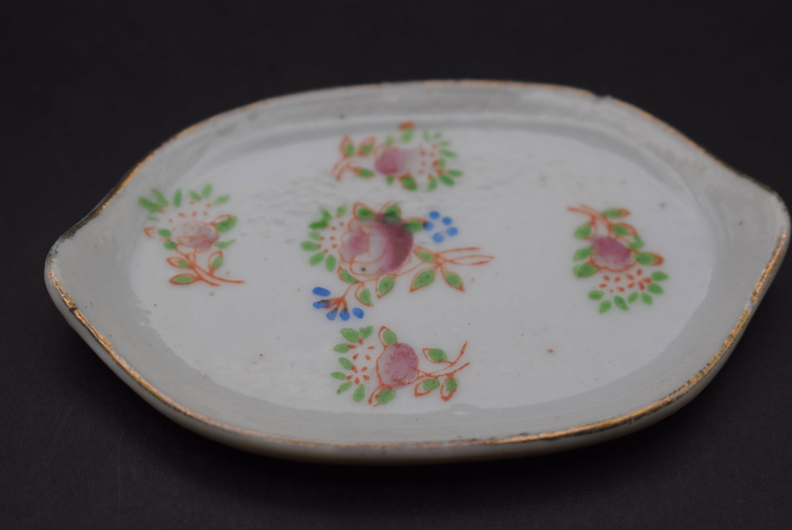 Hand Painted Occupied Japan Porcelain Mini Tray vintage Lot 430: Hand Painted Occupied Japan Porcelain Mini Tray vintage measures 3" x 2" signed on the back Made in Occupied Japan and a maker which is worn away
