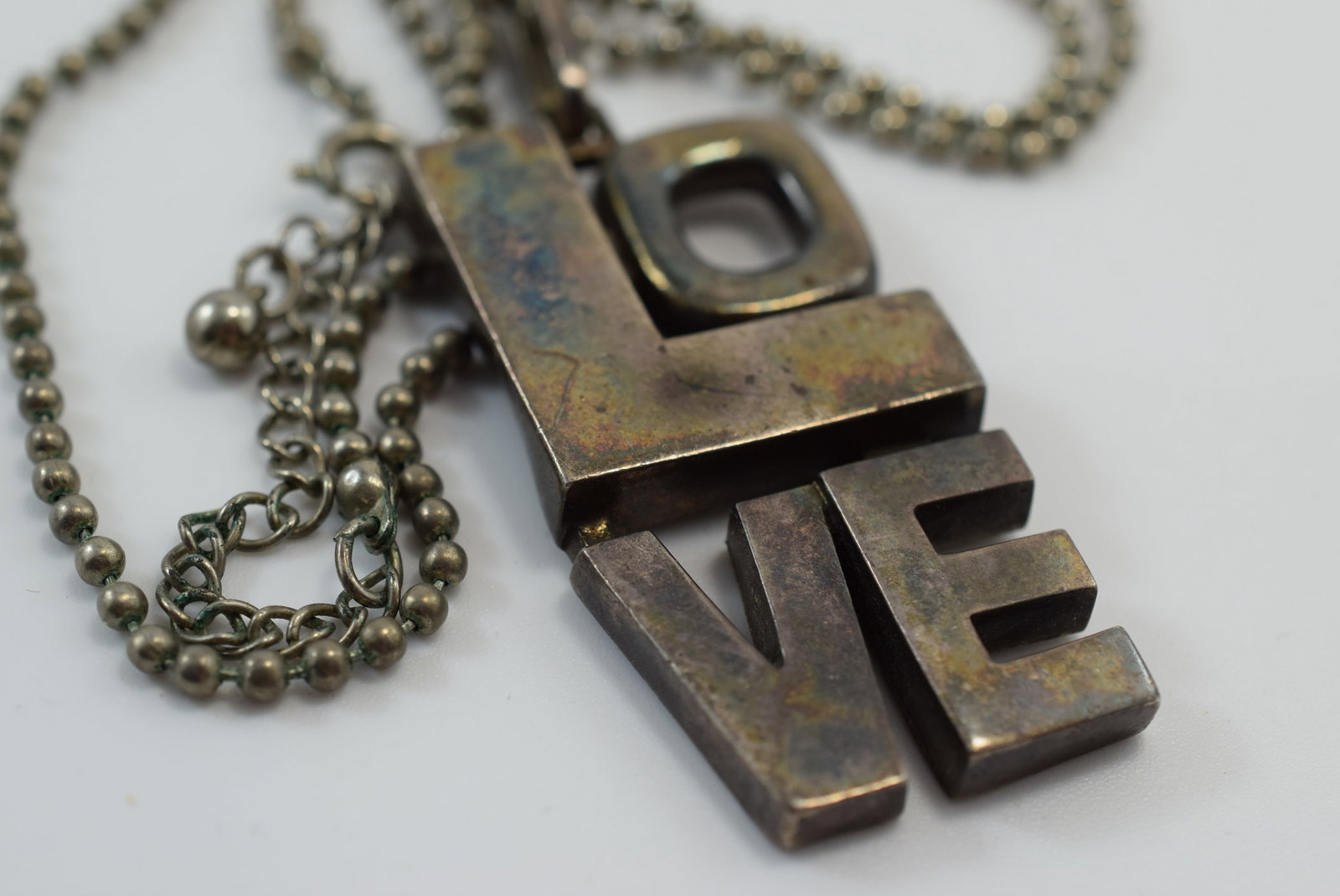 Love 1970's Sterling Silver 925 Vintage Necklace Signed 925 Lot IL 458: Love 1970's Sterling Silver 925 Vintage Necklace Signed 925 V7 with Lion and a Crown weighs 20 grams