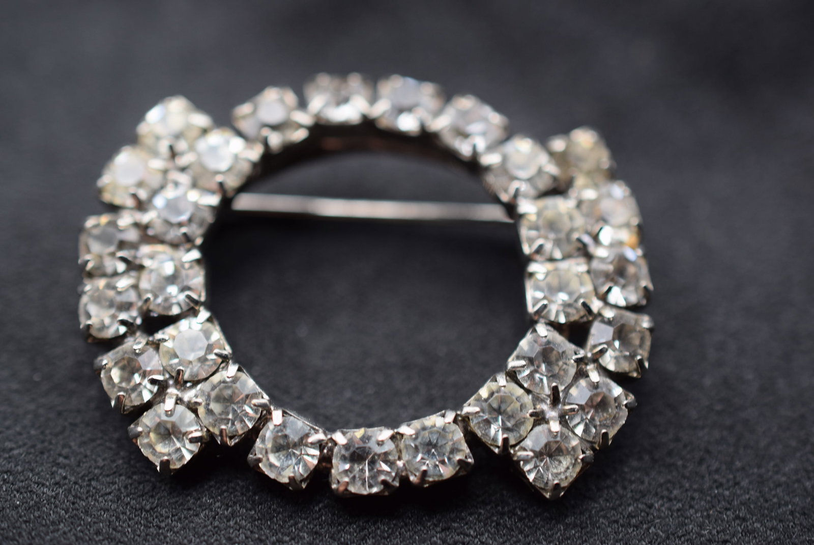 Old Rhinestone Brooch Pin Perfect for Scarf Vintage 1940's Lot Fi 470: Old Rhinestone Brooch Pin Perfect for Scarf Vintage 1940's