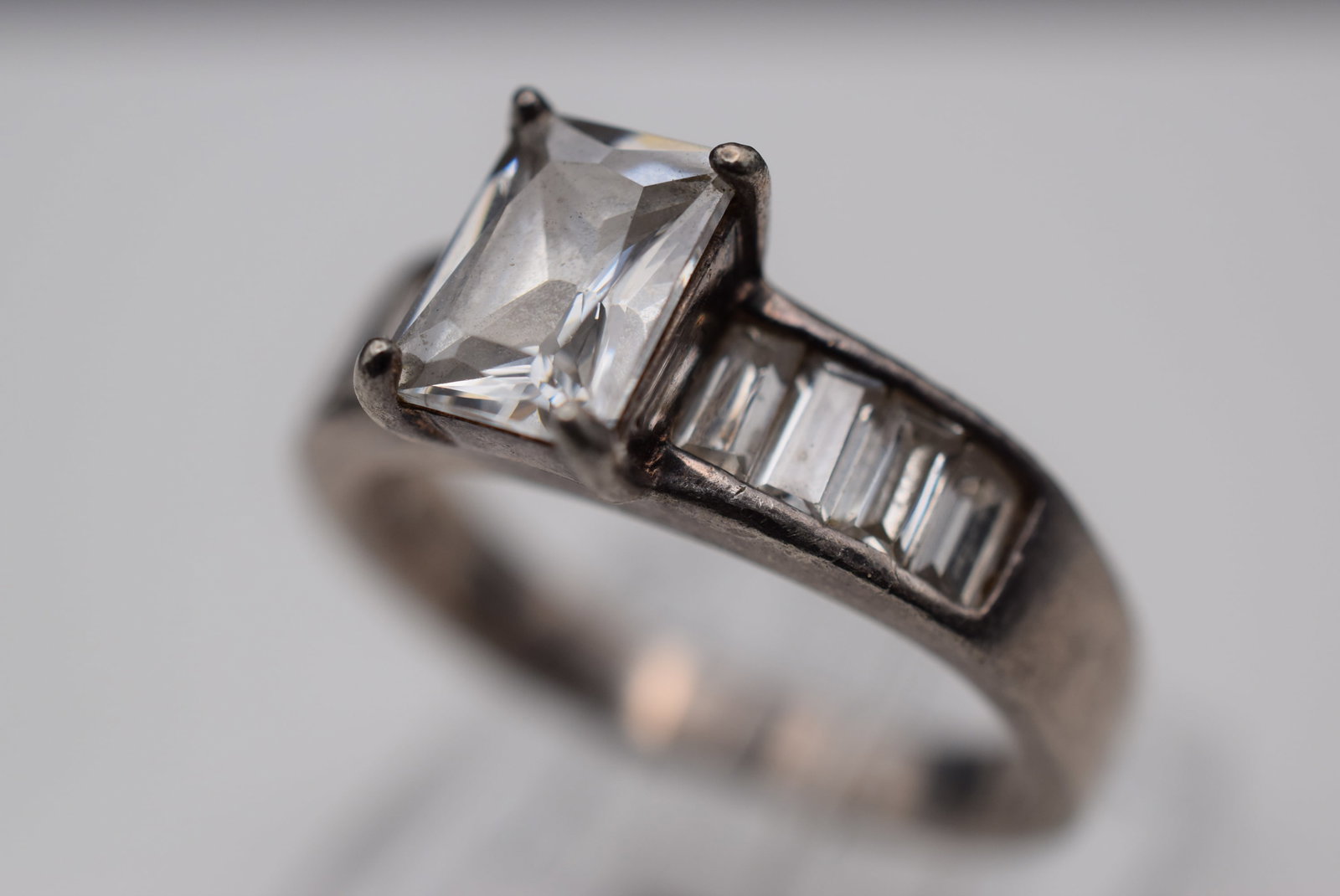 Sterling Silver 925 Ring Size 8.75 Lot Fi 524 (1 of 2)