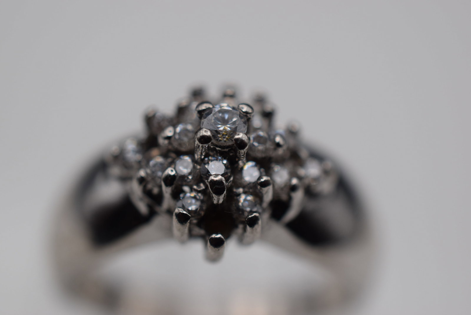 Cocktail Cluster Ring Sterling Silver 925 Size 5.75 Lot Fi 528: Cocktail Cluster Ring Sterling Silver 925 Size 5.75