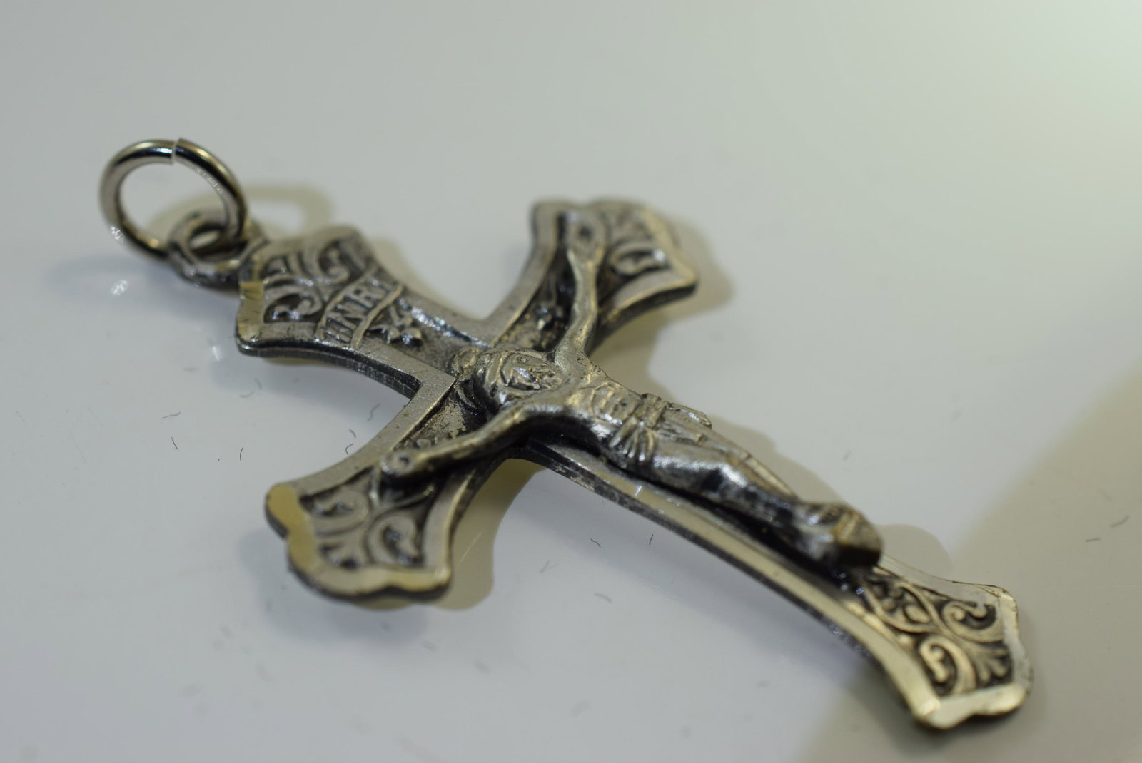 Chapel Vintage Sterling Silver Crucifix Cross Pendant Lot IL 574: Chapel Vintage Sterling Silver Crucifix Cross Pendant 1 1/2" Signed Chapel Ster