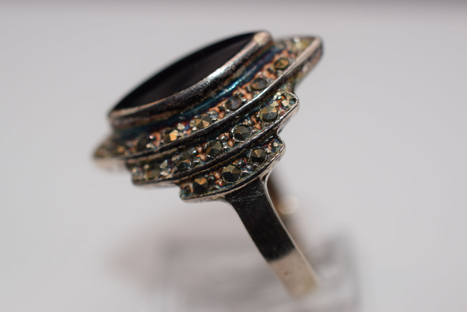 Sterling Silver 925 Marcasite Onyx Ring Size 9 Lot Fi 585: Sterling Silver 925 Marcasite Onyx Ring Size 9 missing one marcasite