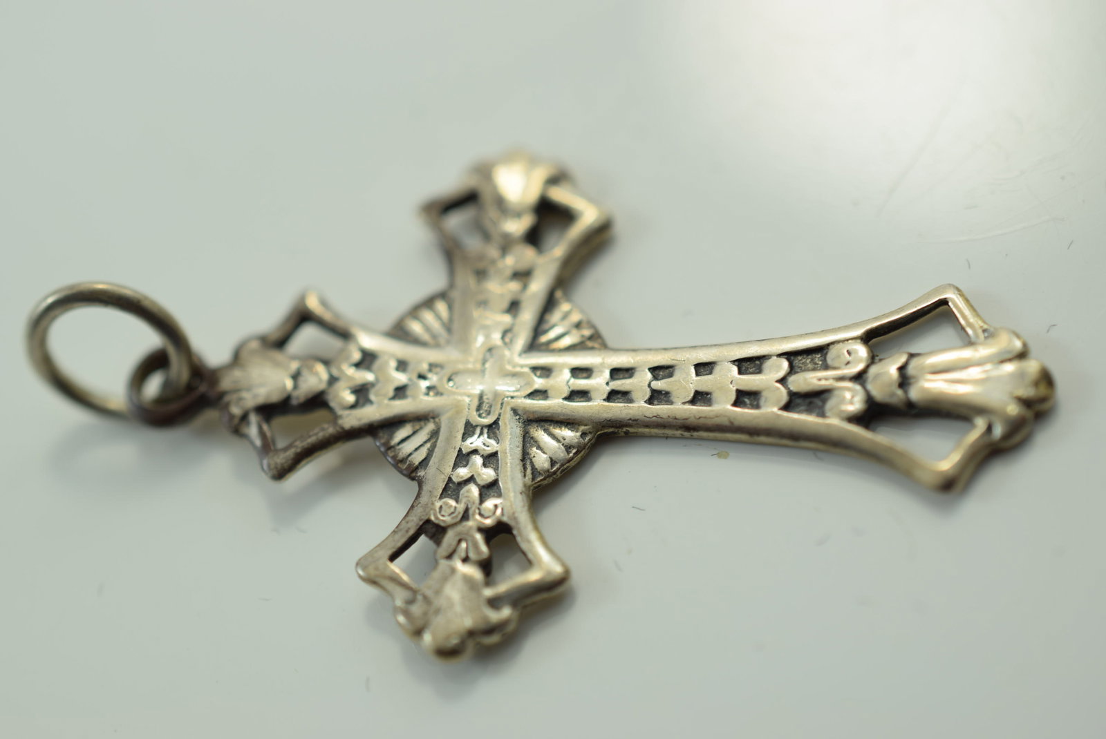 1940's Sterling Silver 925 Cross Pendant Lot IL 655: 1940's Sterling Silver 925 Cross Pendant Detailed 1 1/2" plus the bale
