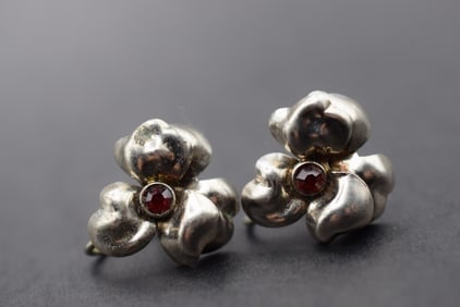 Bond Boyd Sterling Screw back Earrings Vintage Signed Lot 681 (1 of 2)