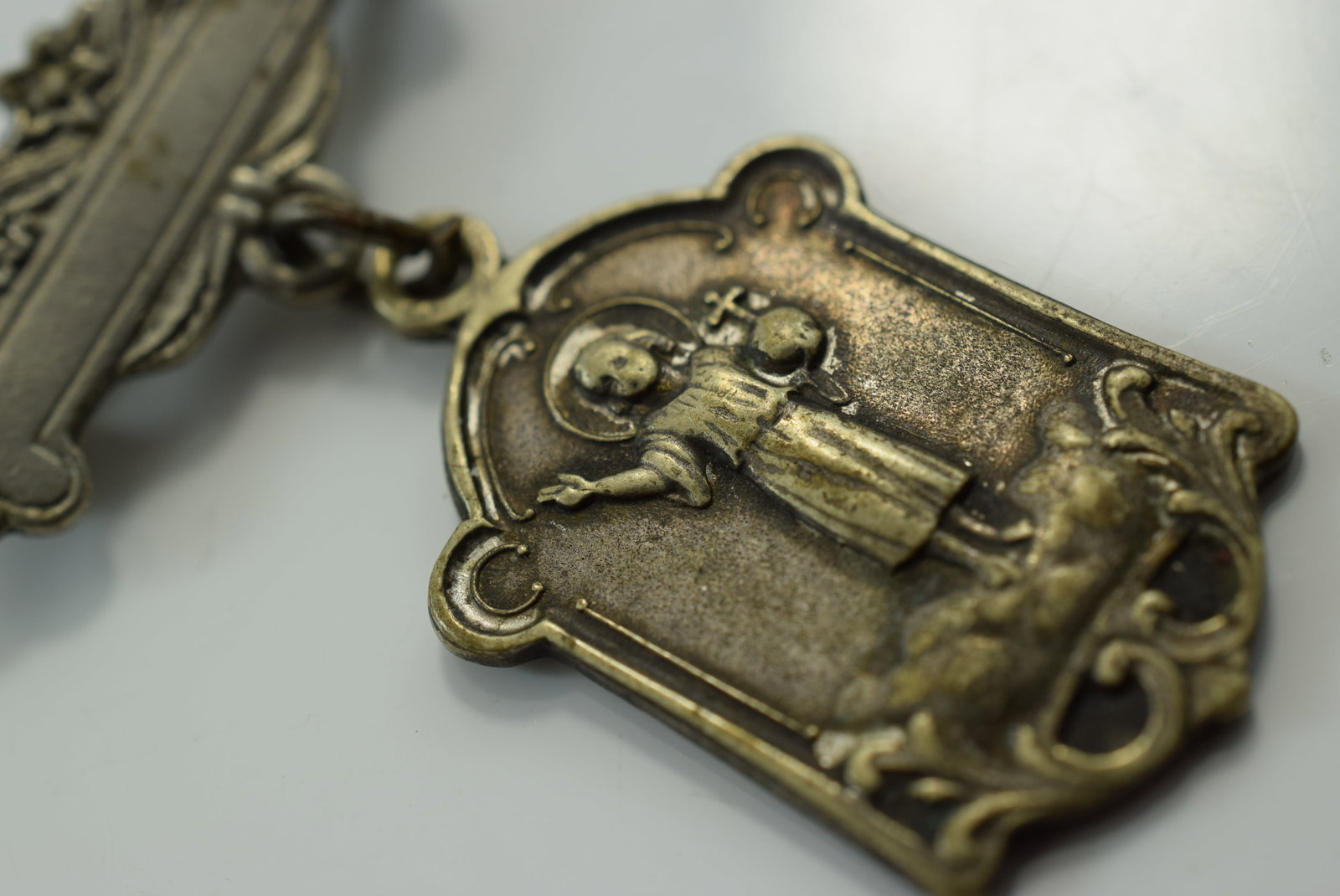 1920's Religious Medal Arc Angel Vintage Lot IL 693 (1 of 3)