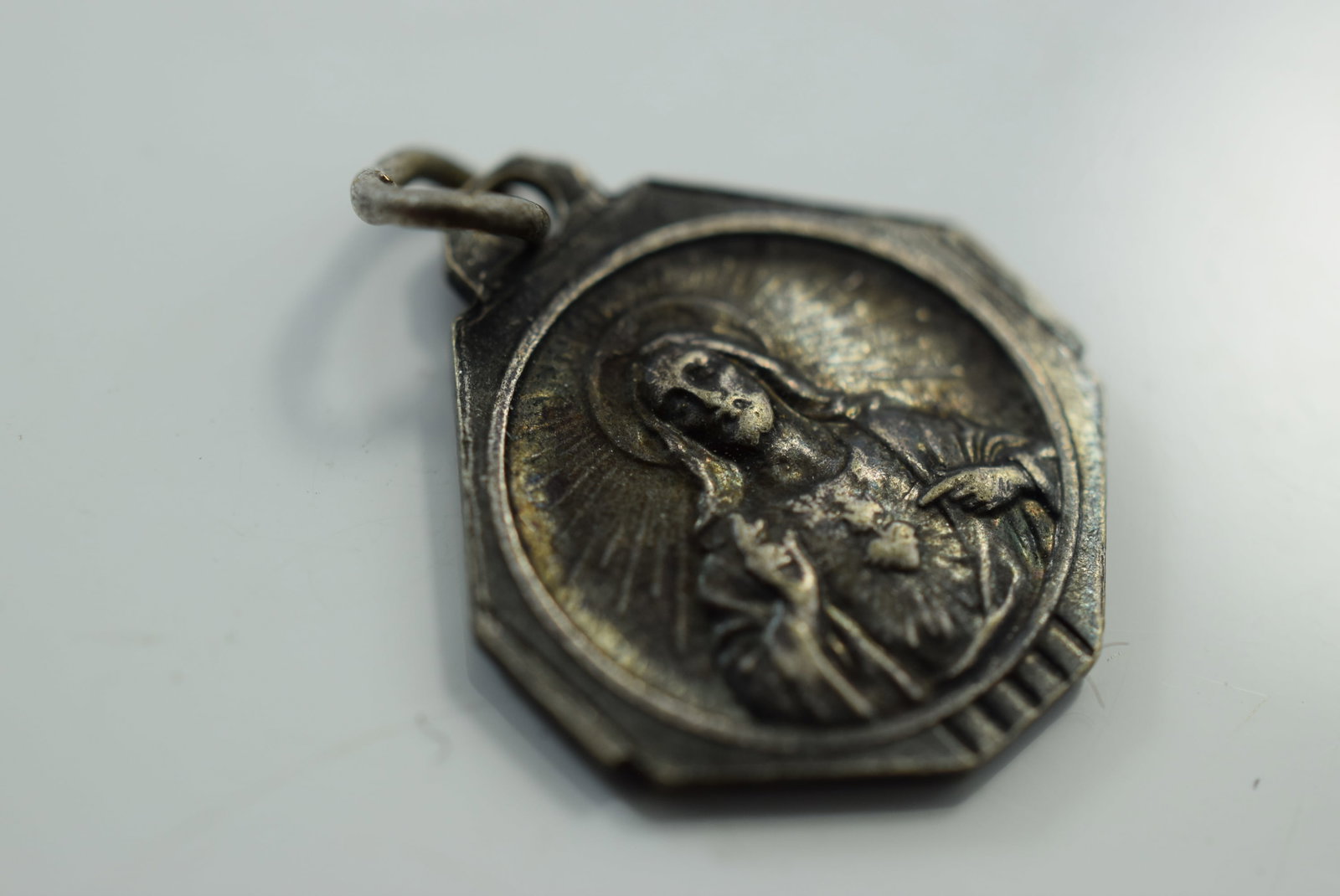 Virgo Carmeli Latin for Virgin of Mount Carmel Religious Medal Vintage 1/2" Lot IL 710 (1 of 2)