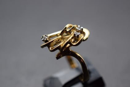 1970's Rhinestone CZ Vintage Cocktail Ring Size 7.5 Lot 737: 1970's Rhinestone CZ Vintage Cocktail Ring Size 7.5 top measures 3/4"