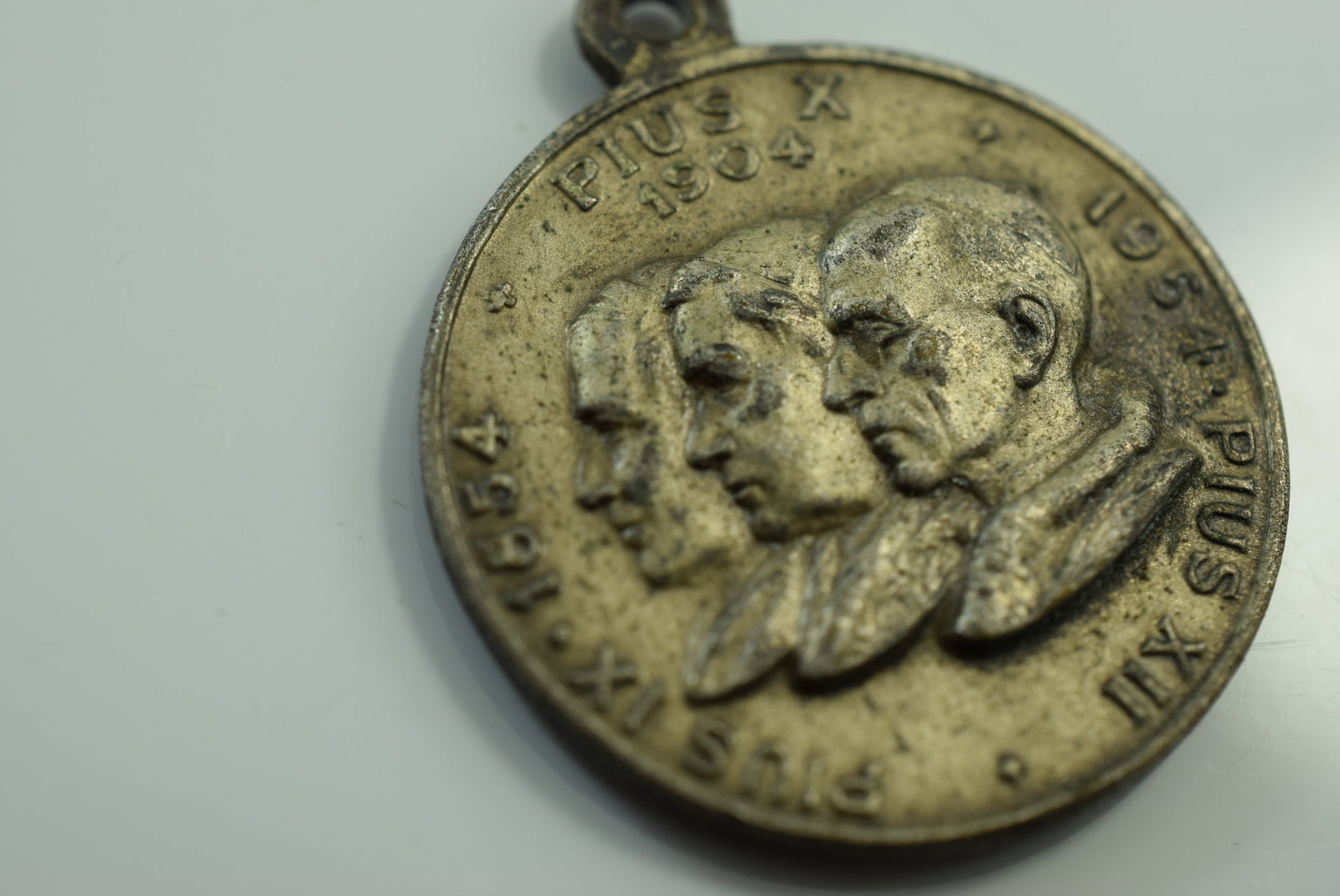 1954 3 Pope Religious Medal Vintage 1" Lot IL 795: 1954 3 Pope Religious Medal Vintage 1"