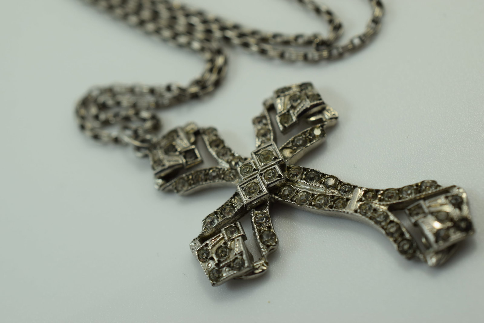 Diamante Sterling Cross Exquisite Wow on Old Sterling Chain Lot IL 880 (1 of 4)