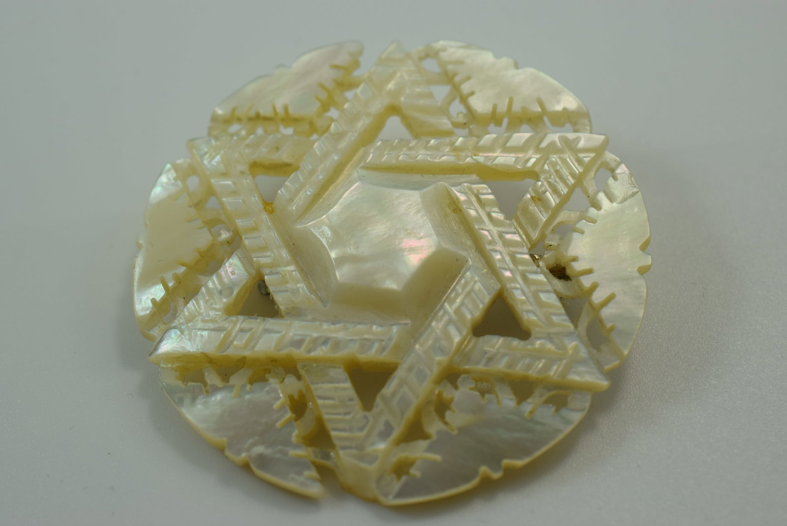 Mother of Pearl Jewish Star of David Vintage Huge Brooch Pin 1940's Lot IL 893: Mother of Pearl Jewish Star of David Vintage Huge Brooch Pin 1940's