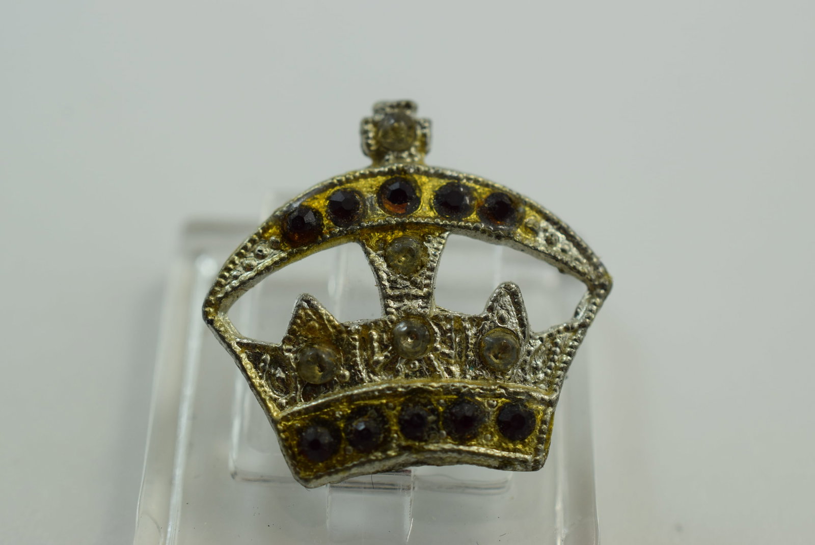 Tiny Royal Regal Crown Rhinestone Brooch Pin Vintage 1940's Lot IL 909: Tiny Royal Regal Crown Rhinestone Brooch Pin Vintage 1940's