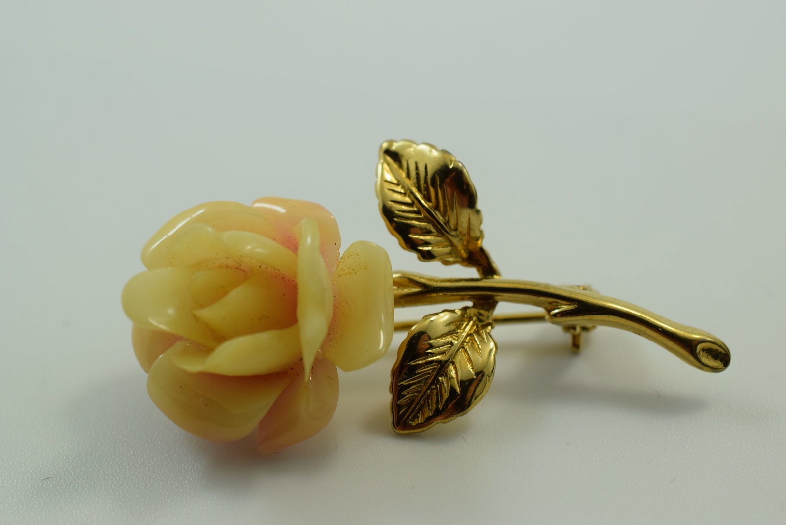 2" Rose Brooch Pin Vintage 2" Lot IL 918 (1 of 2)