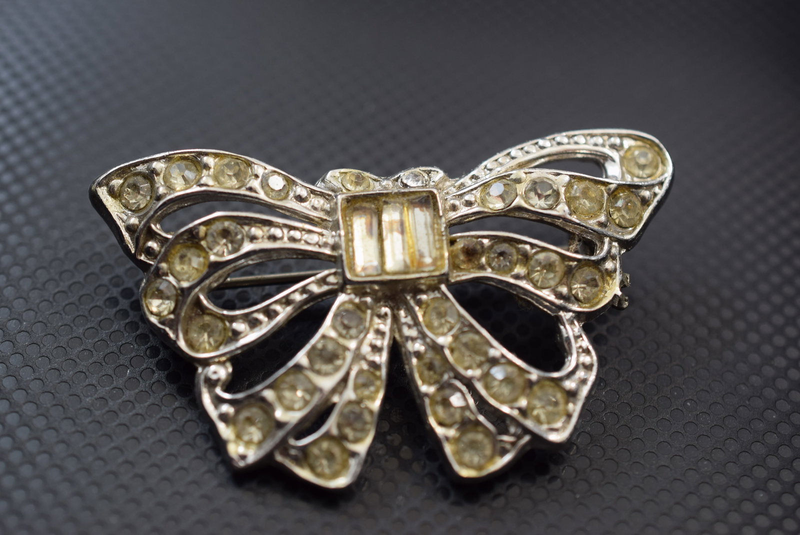 Rhinestone Butterfly 1940's Brooch Pin Vintage 2" Lot IL 940 (1 of 2)