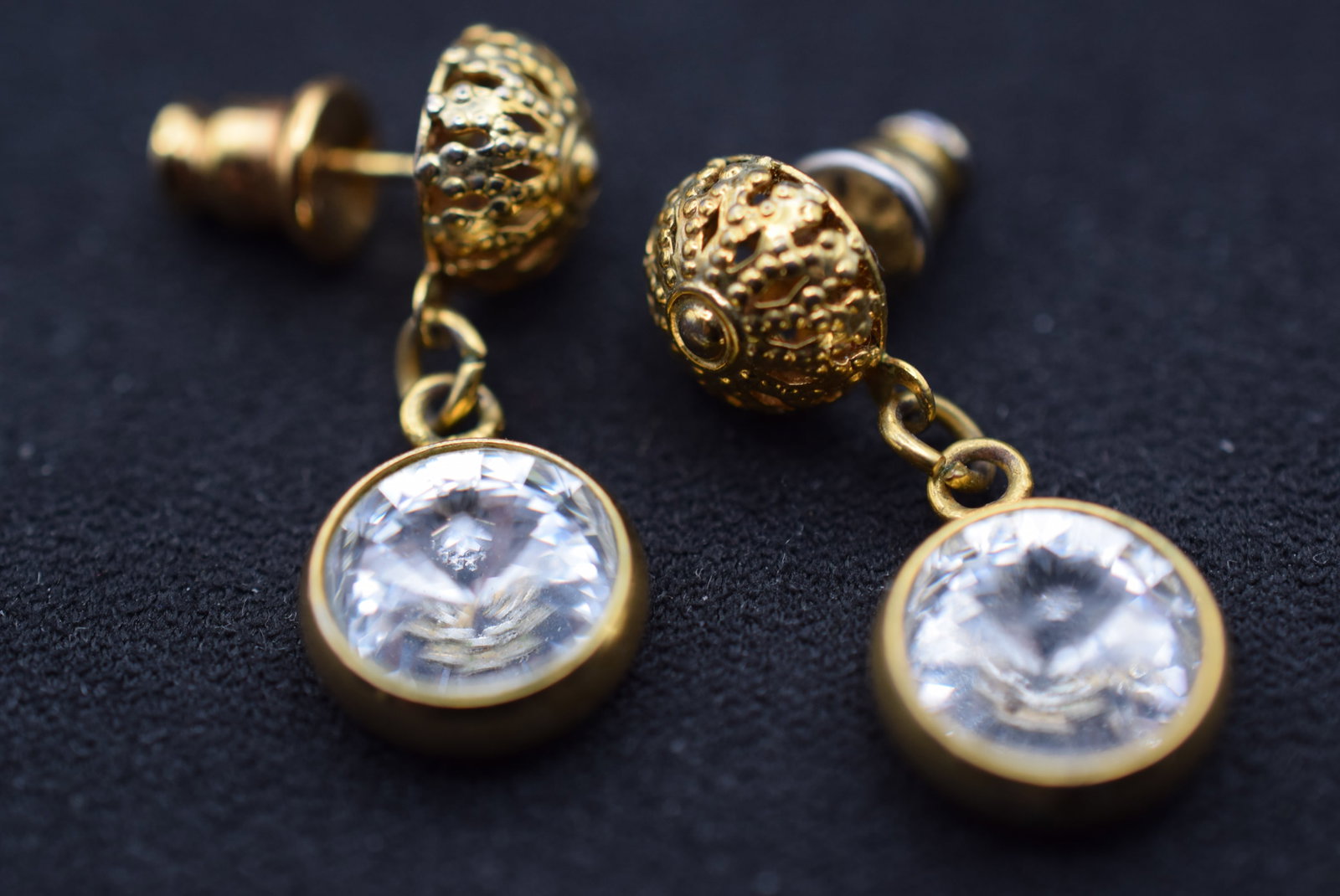 Rhinestone Pierced Earrings Lot Fi 944: Rhinestone Pierced Earrings