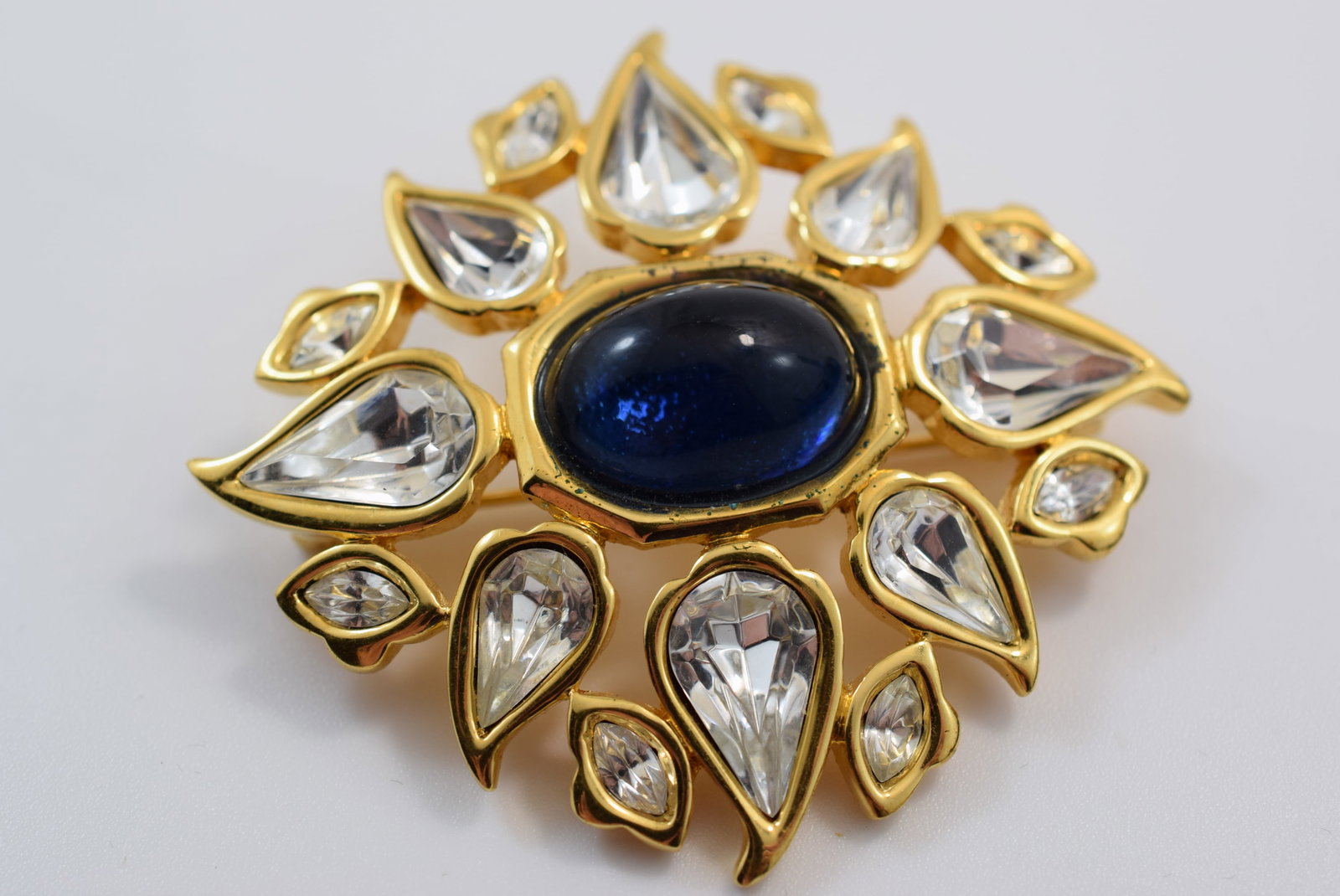 Vintage Rhinestone Cabochon Brooch Pin 2 3/8" Lot IL 945: Vintage Rhinestone Cabochon Brooch Pin 2 3/8"