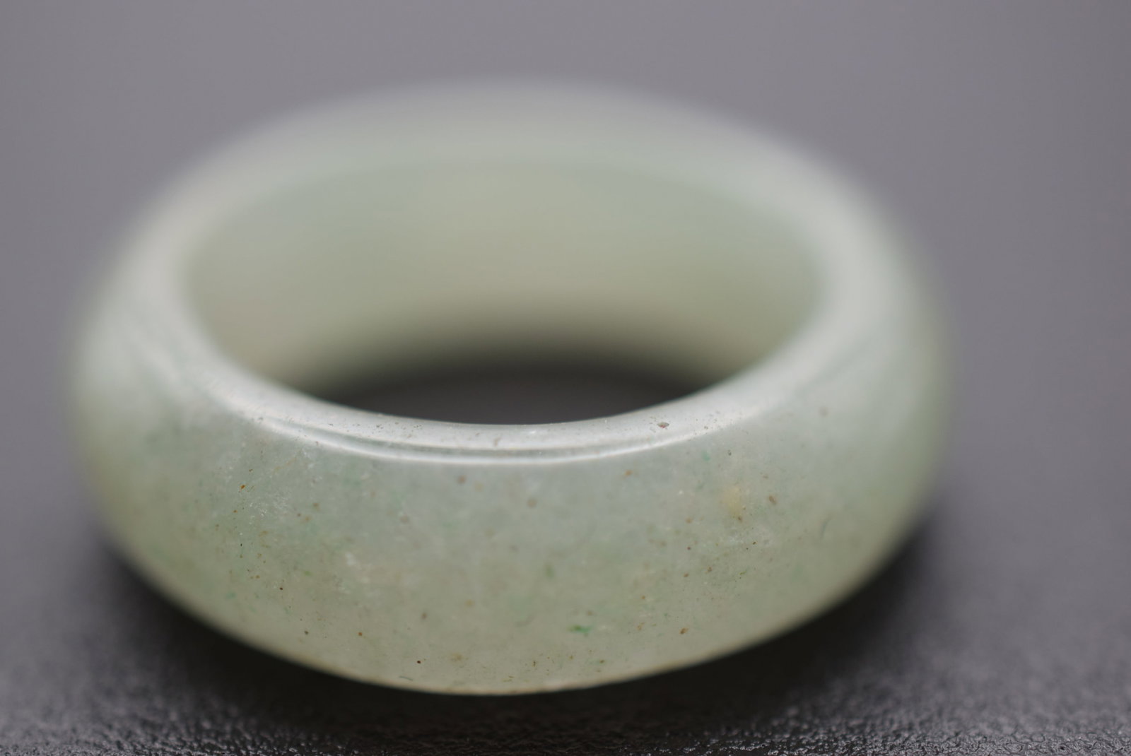 Jadeite Band Ring Size 7 Lot 965: Jadeite Band Ring Size 7 measures 5/16" wide