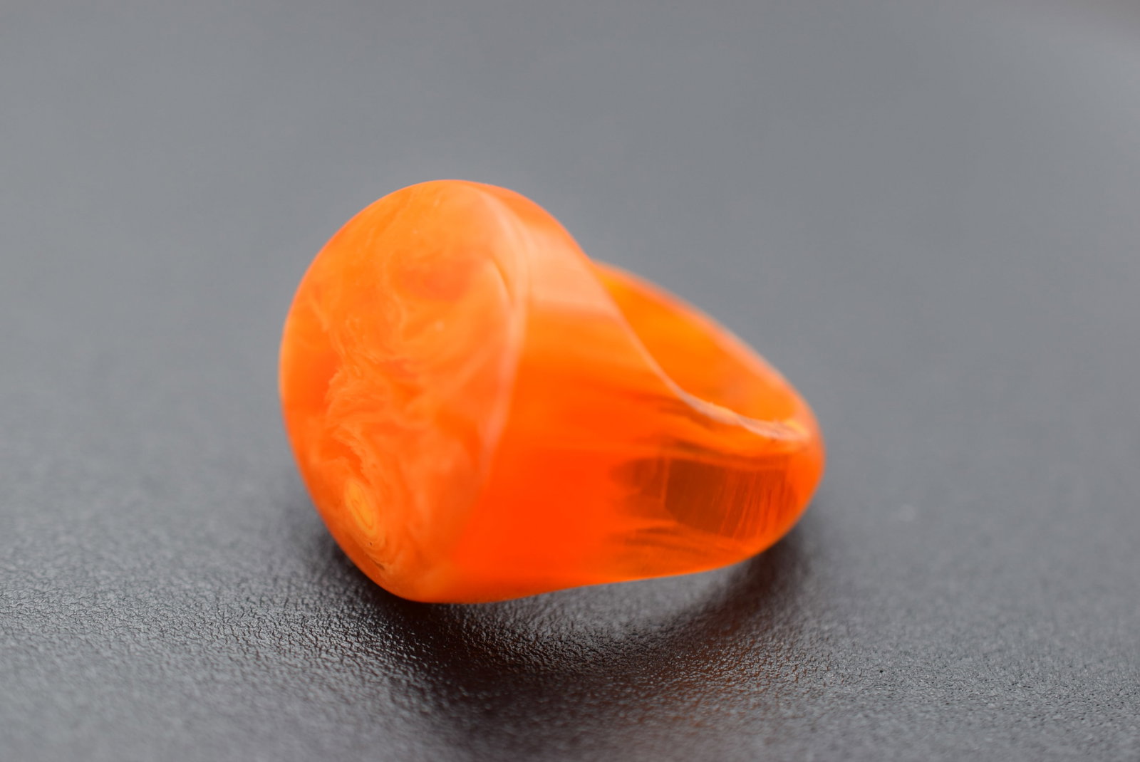 Amber Vintage Plastics Ring Vintage Size 5.5 Lot 1014: Amber Vintage Plastics Ring Vintage Size 5.5 top measures 7/8" wide at the top