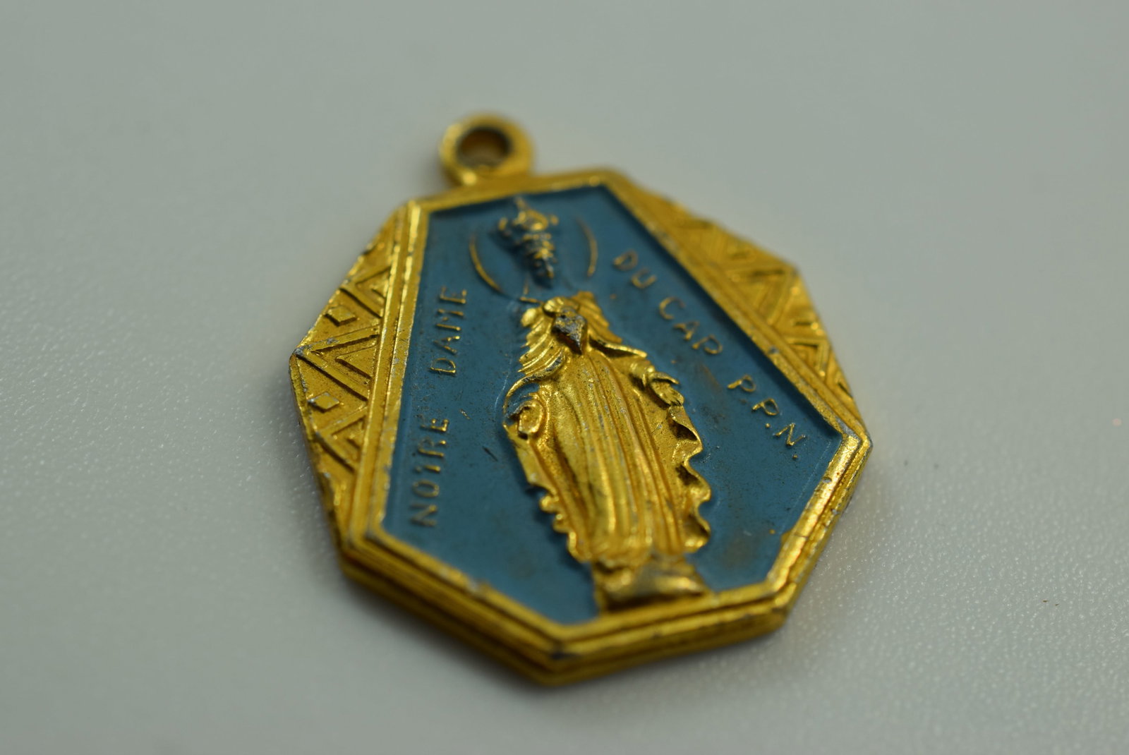 Enamel Religious Pendant Lot IL 1087 (1 of 2)