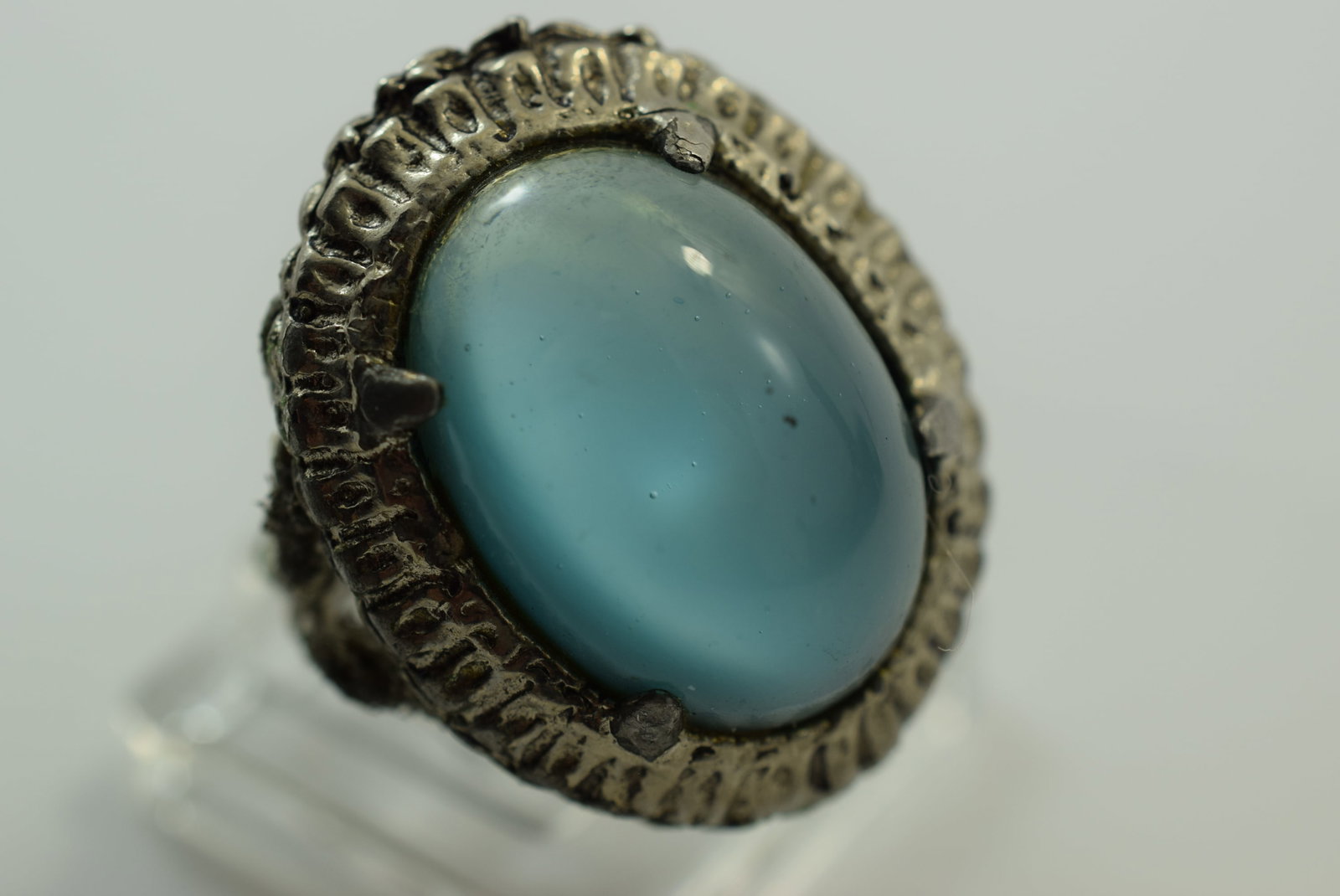1970's Ring One Size Glass Cabochon Lot IL 1102: 1970's Ring One Size Glass Cabochon