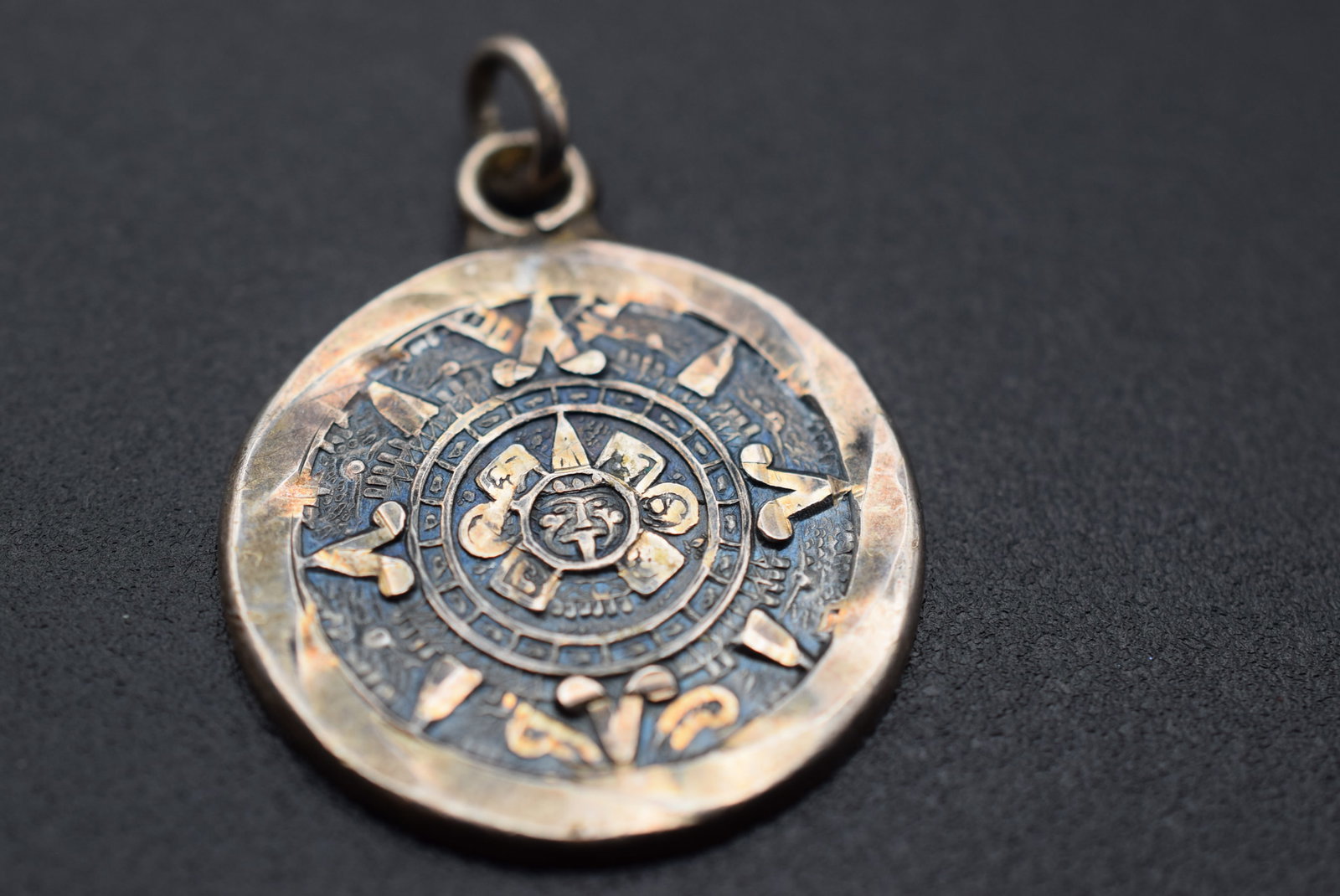 Mayan Sun Calander Pendant Vintage Sterling Lot 1121 (1 of 2)
