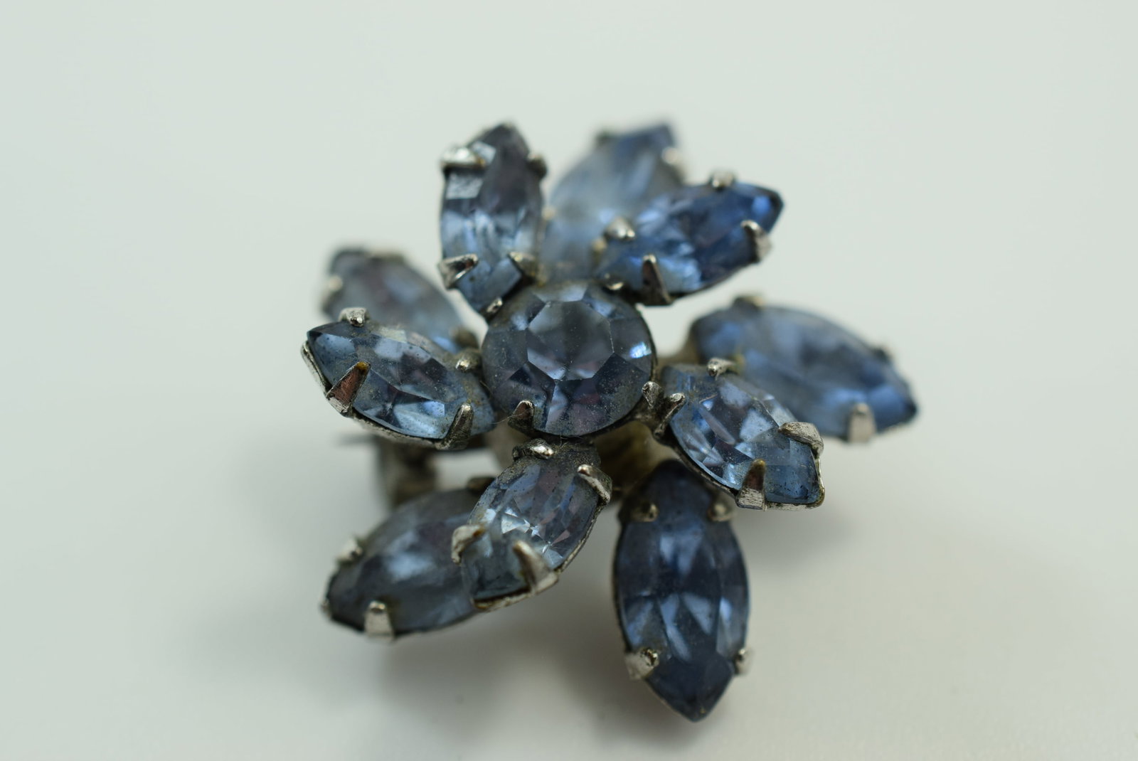 Scatter Rhinestone Brooch Pin 1" Vintage 1940's Lot IL 1131: Scatter Rhinestone Brooch Pin 1" Vintage 1940's