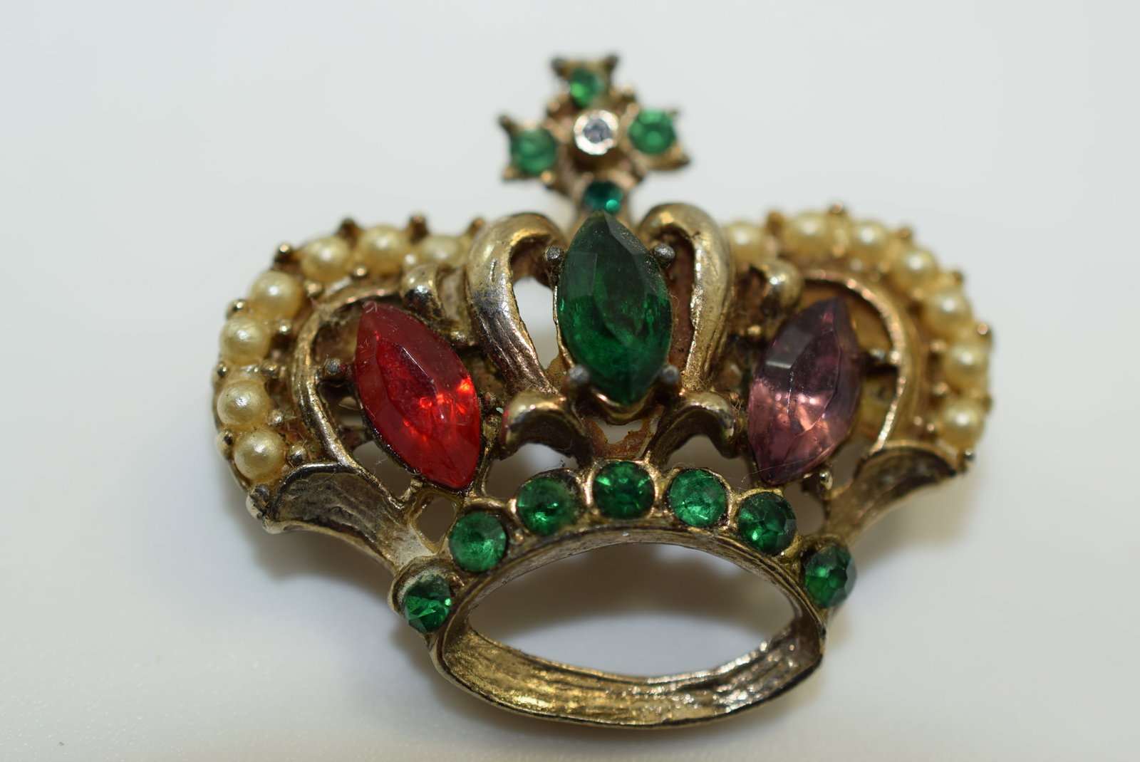 1940's Crown Jewels Brooch Pin Vintage Lot IL 1140: 1940's Crown Jewels Brooch Pin Vintage 1 1/4"