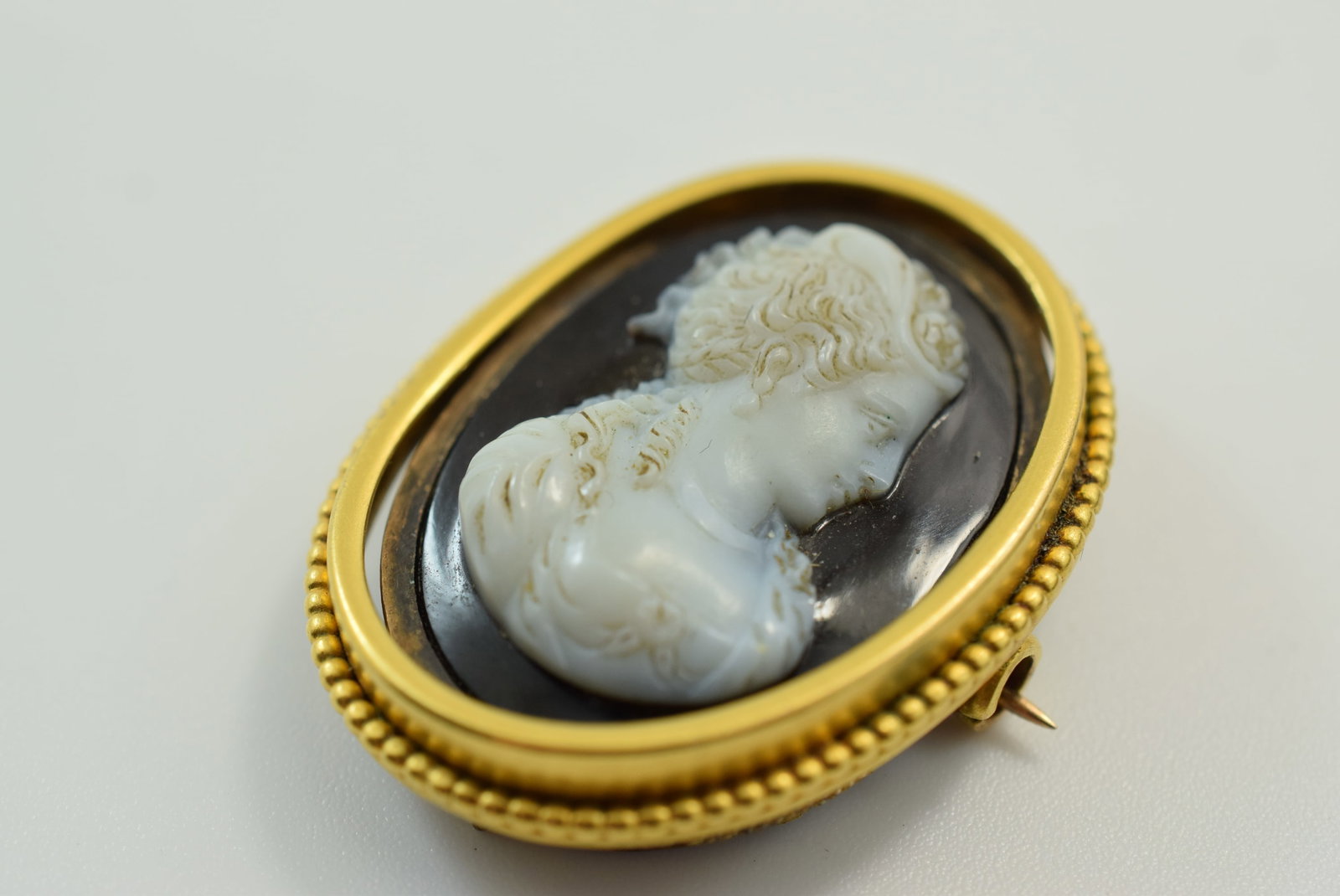 Edwardian Vintage Cameo Glass Early Brooch Pin Lot IL 1154: Edwardian Vintage Cameo Glass Early Brooch Pin 1 3/8" needs to be reset
