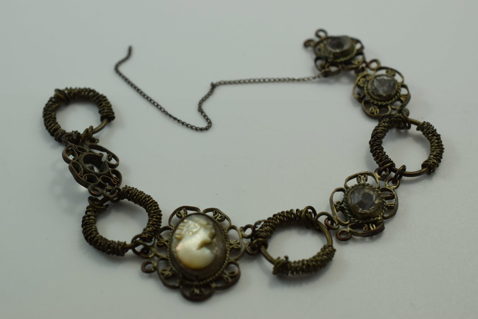 Filigree Mother Pearl Cameo Vintage 1930's Necklace center missing chain Lot IL 1177 (1 of 3)