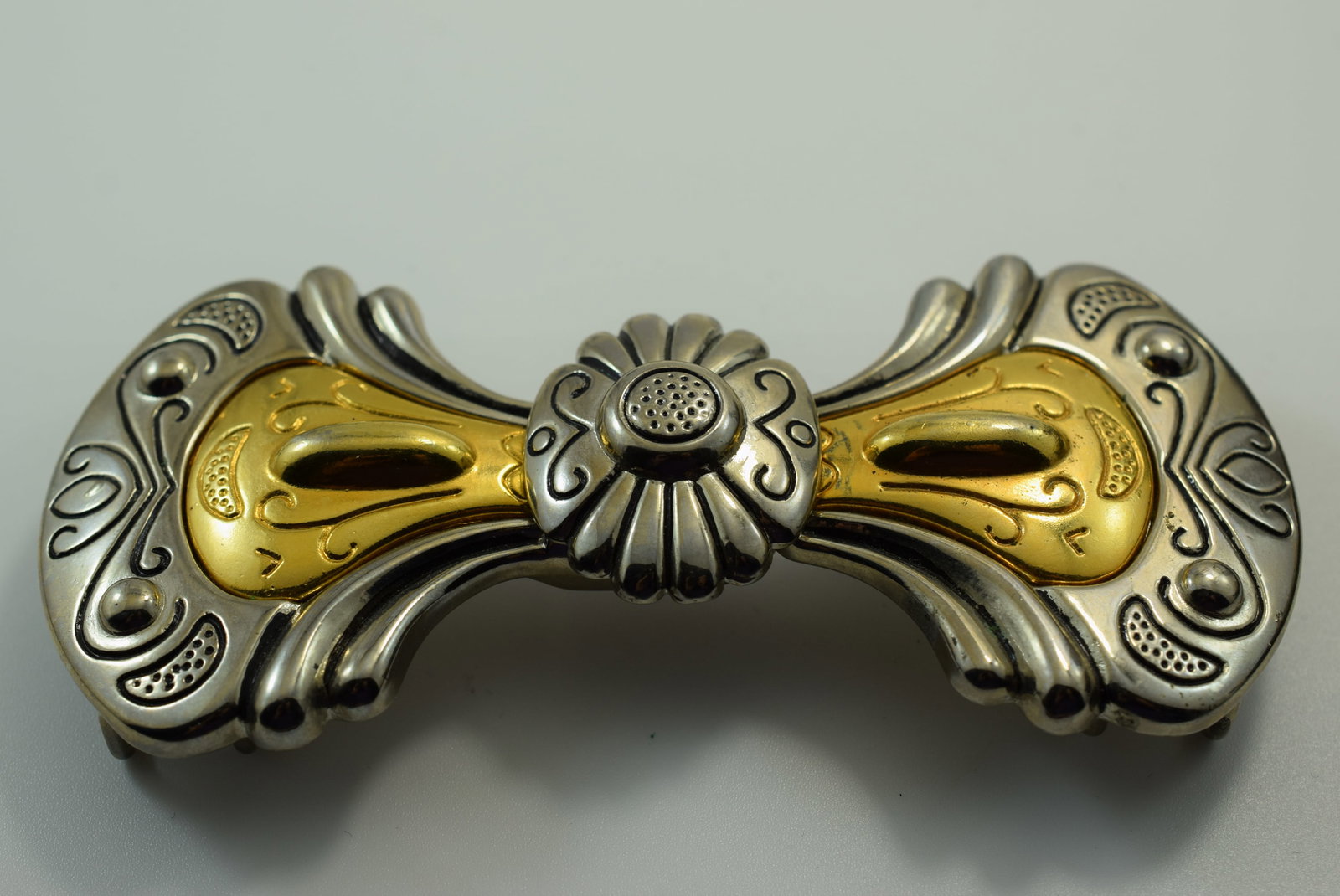 Huge Belt Buckle Western Theme Beauty 4 5/8" Lot IL 1207 (1 of 2)