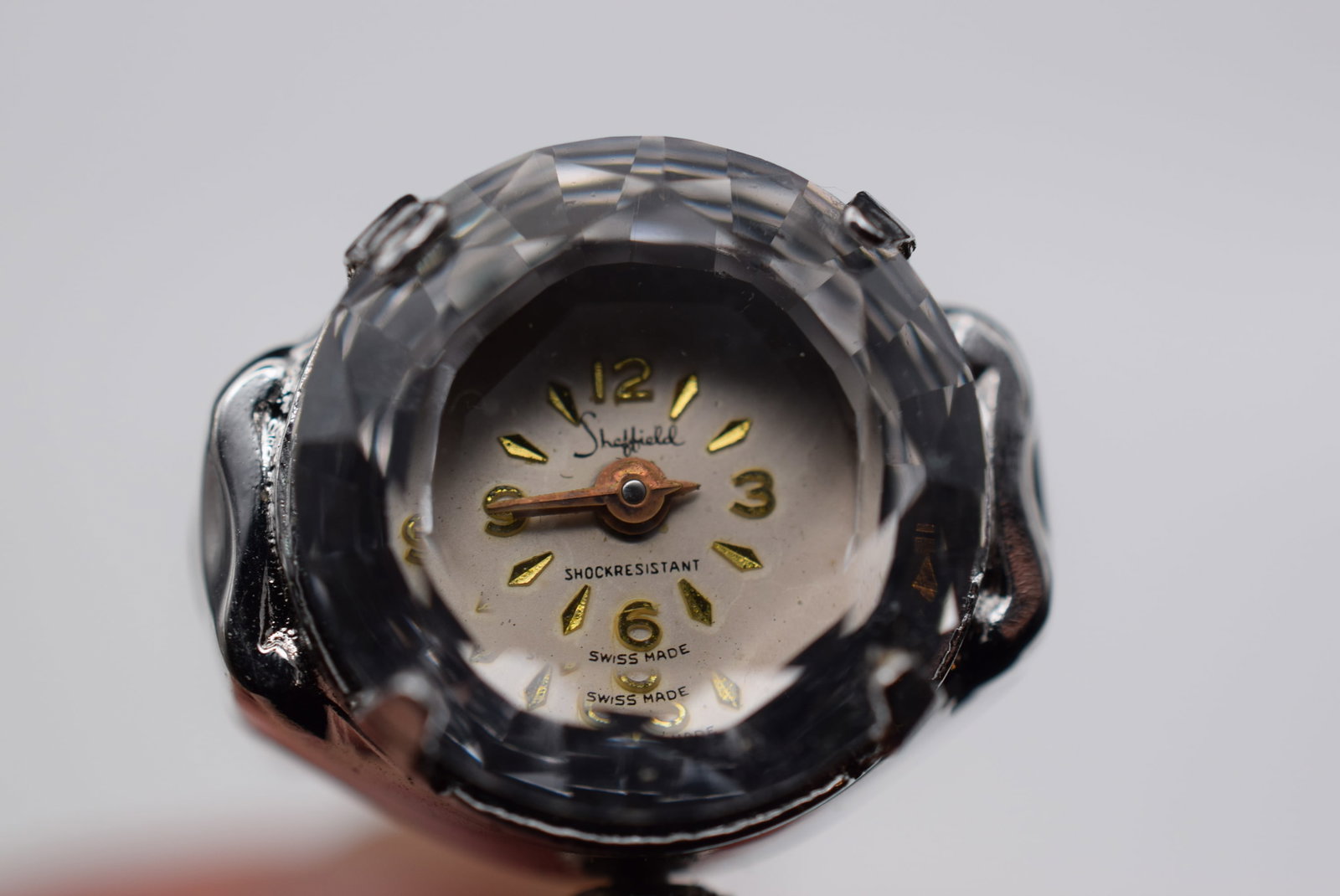 1940's Bezel Top Glass vintage Finger Ring Watch one size Lot GJ 14: 1940's vintage Finger Ring Watch one size ring currently at size 7 overwound beautiful Bezel top