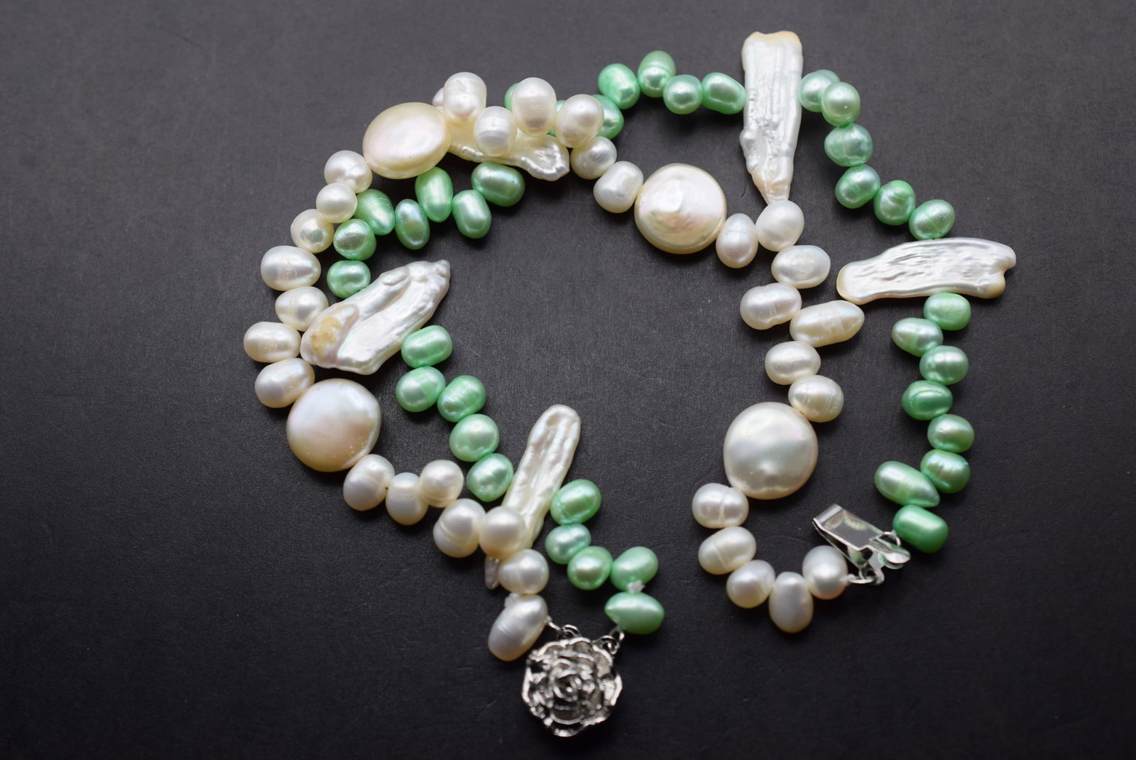 Freshwater Pearl Double Strand Bracelet Lot 25 (1 of 4)