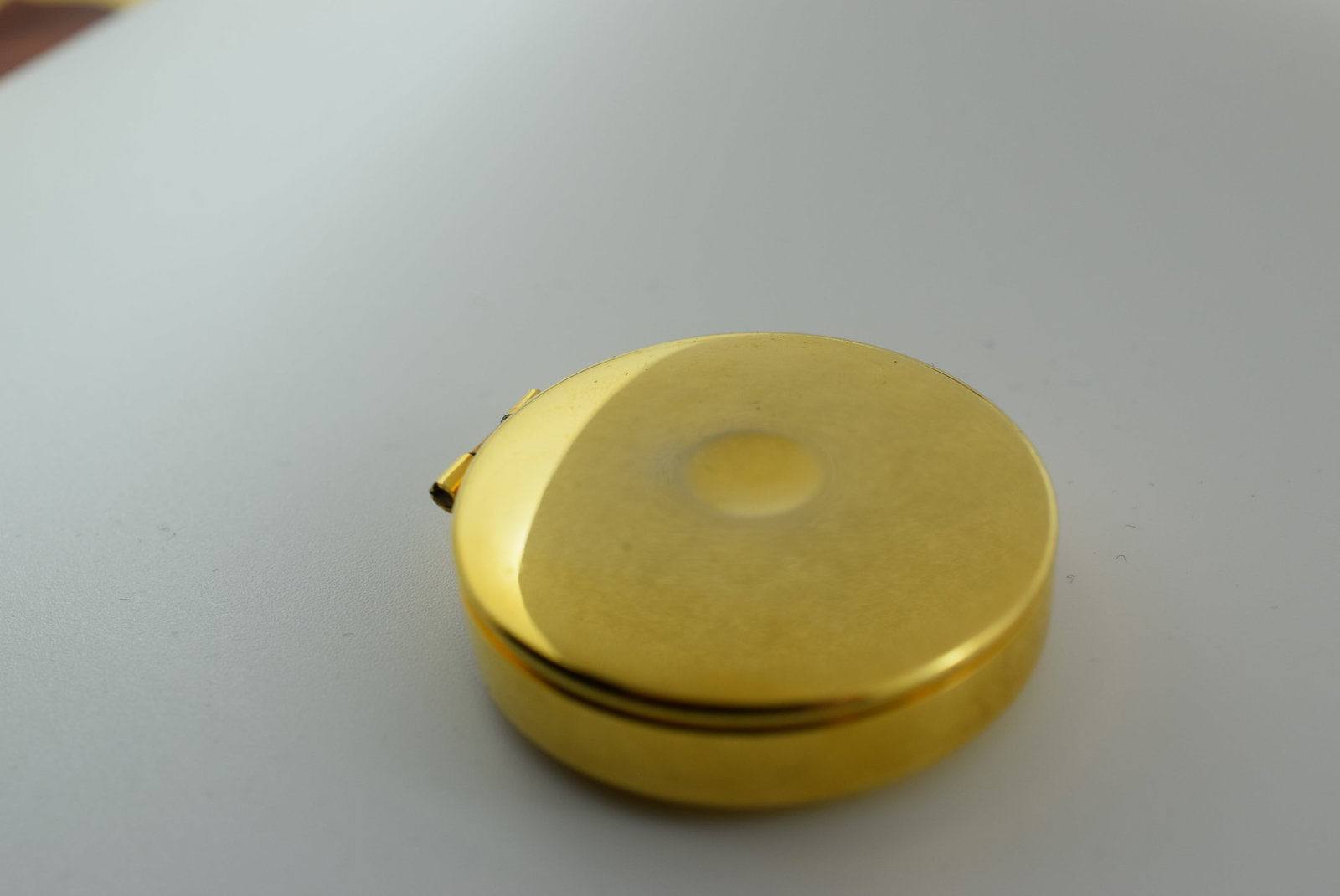 Pill Box Vintage Lot # JM 31 (1 of 2)