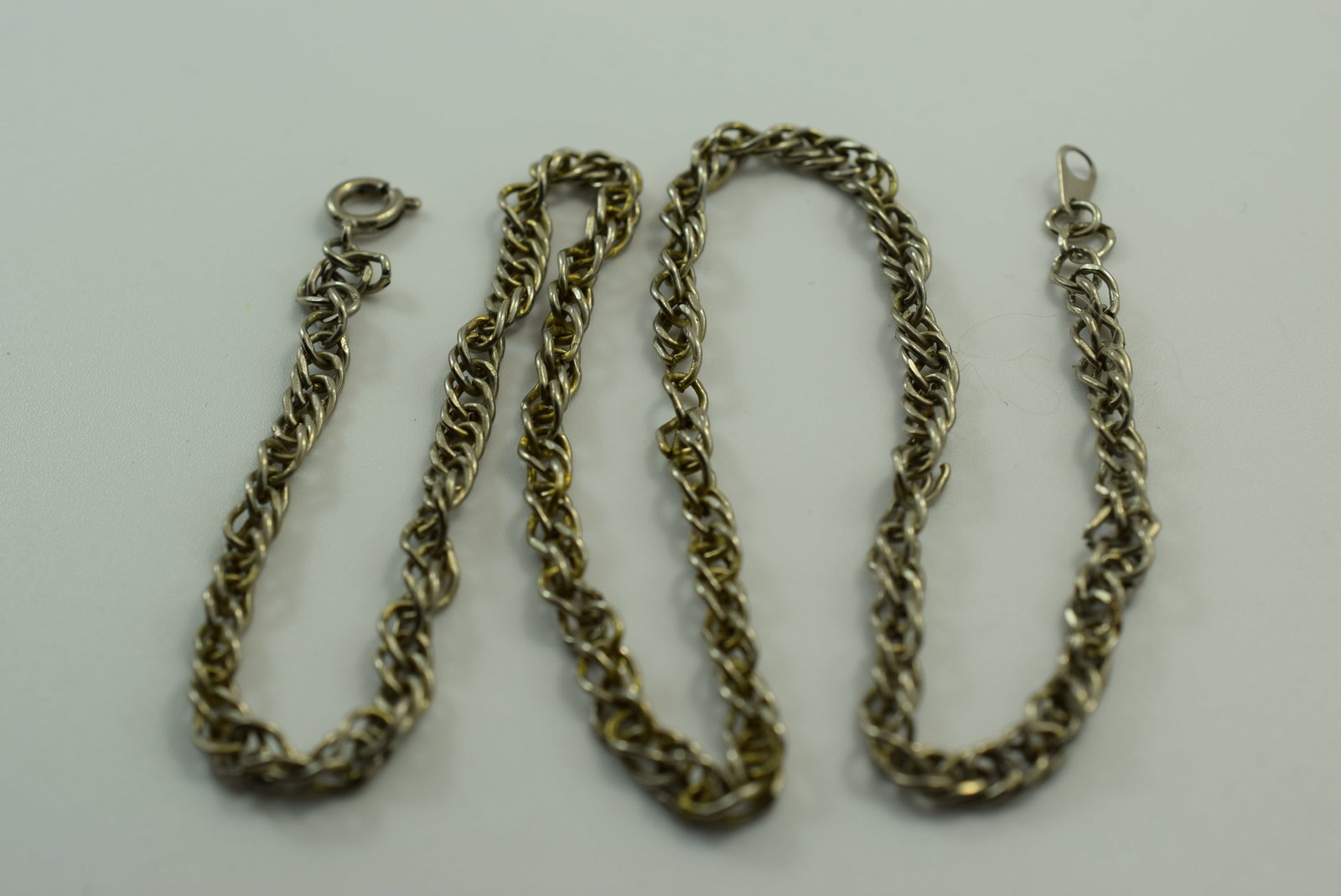 Long Chain 18" Vintage Lot # JM 62: Long Chain 18" Vintage