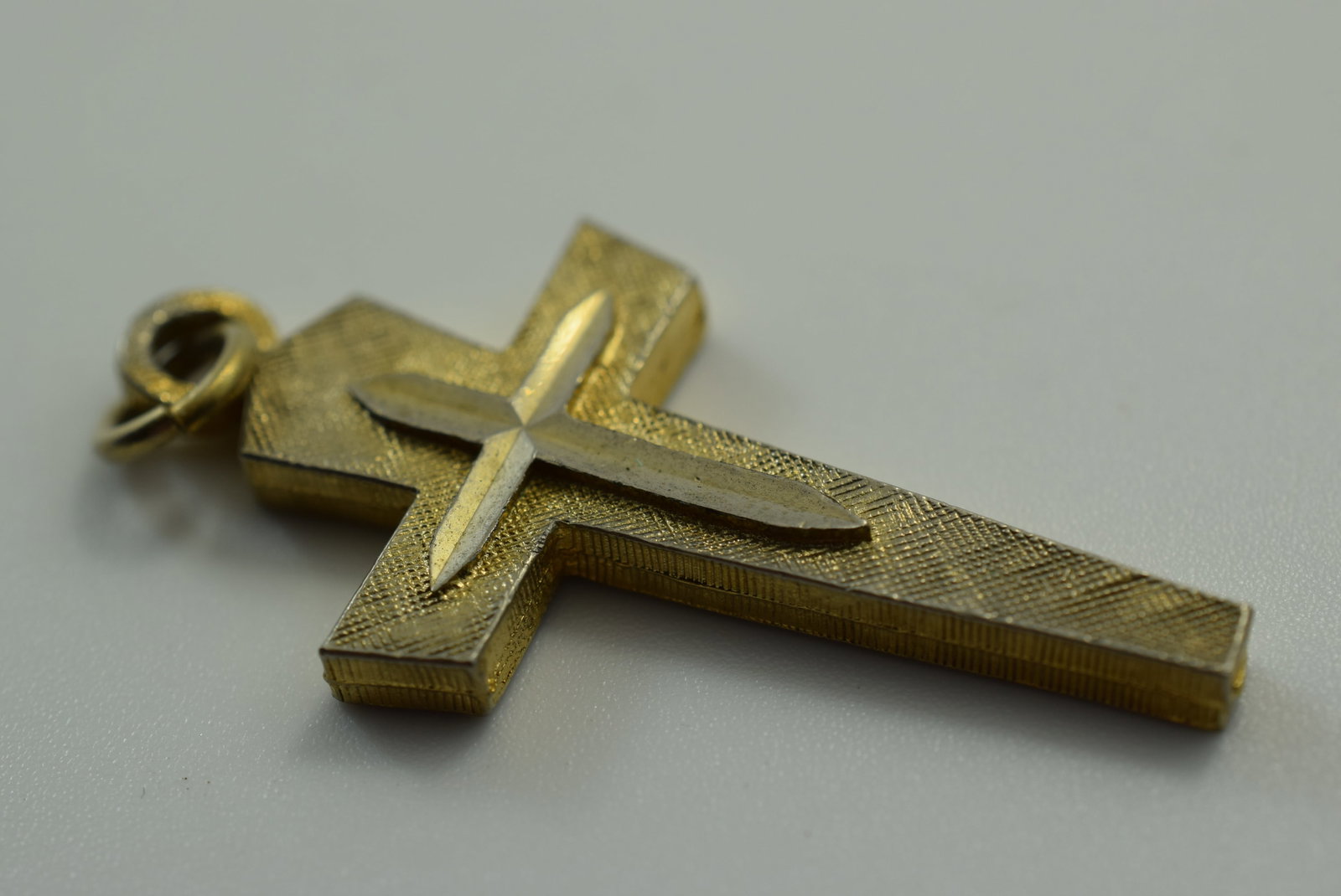 Cross Pendant 1 3/4" 1970's Vintage Lot # JM 78 (1 of 2)