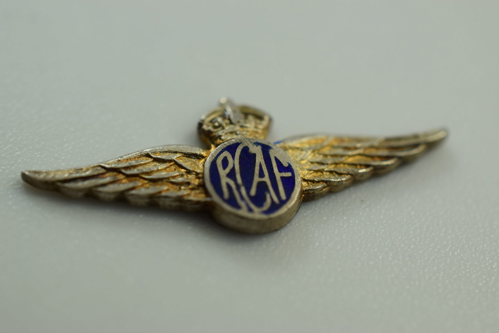 RCAF Enamel Air Force Wings Sterling Silver 925 Vintage Lot # JM 82: RCAF Enamel Air Force Wings Sterling Silver 925 Vintage measures 1" Signed Sterling