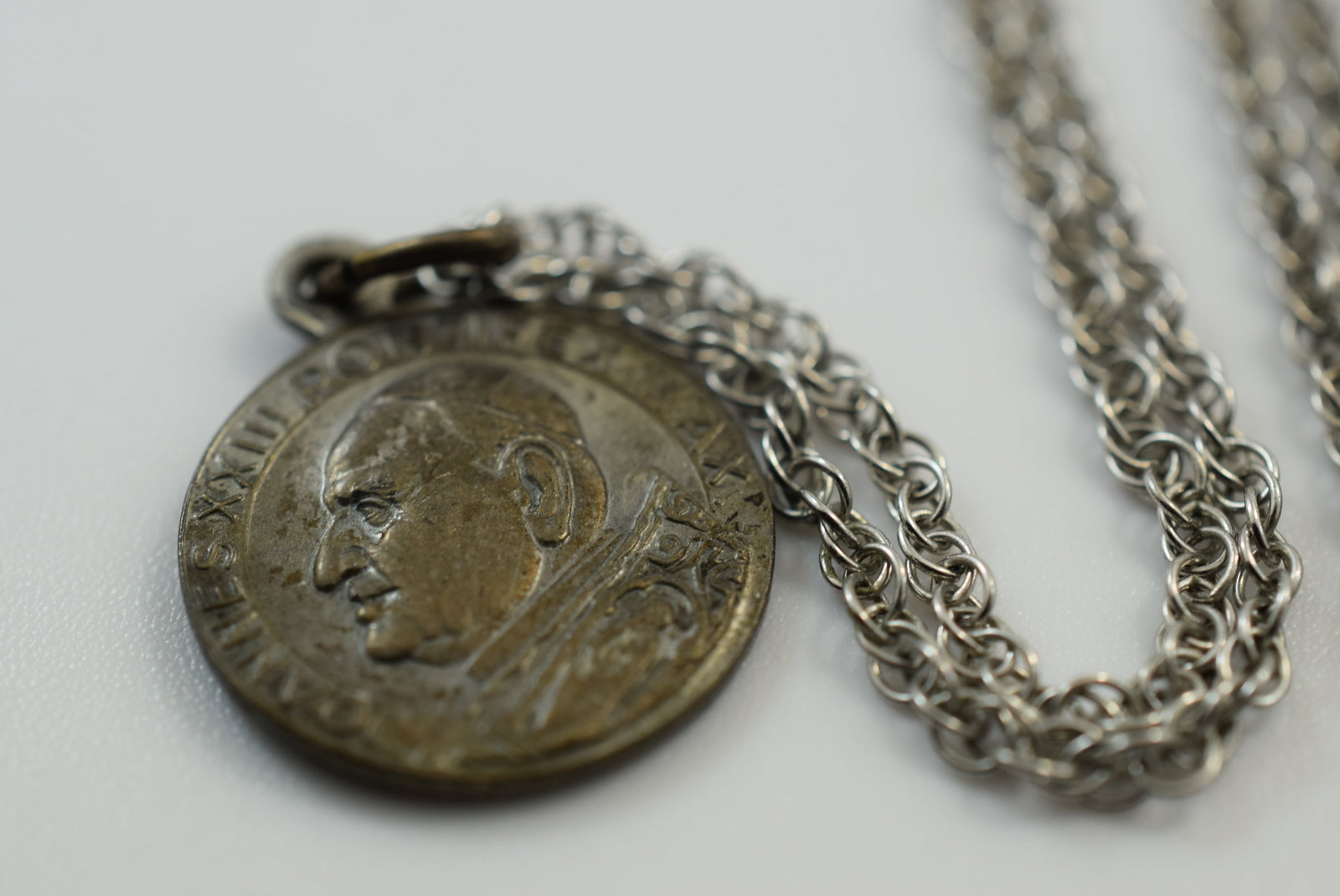 Necklace with Pope Medal Vintage Lot # JM 105 (1 of 3)