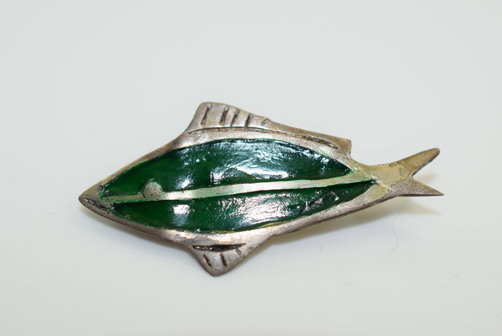 Taxco Eagle 3 Sterling 925 Enamel Fish Brooch Pin Vintage Lot # JM 107: Taxco Eagle 3 Sterling 925 Enamel Fish Brooch Pin Vintage measures 1 5/8"
