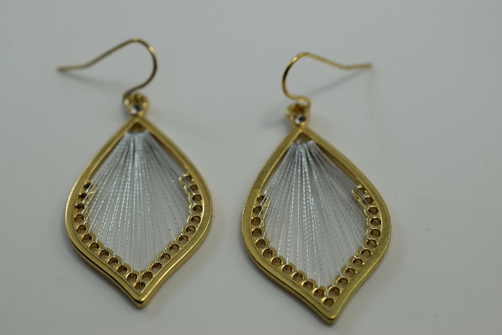 Fine Pierced Earrings Vintage Lot # JM 187: Fine Pierced Earrings Vintage measures 1 1/2" plus the bale