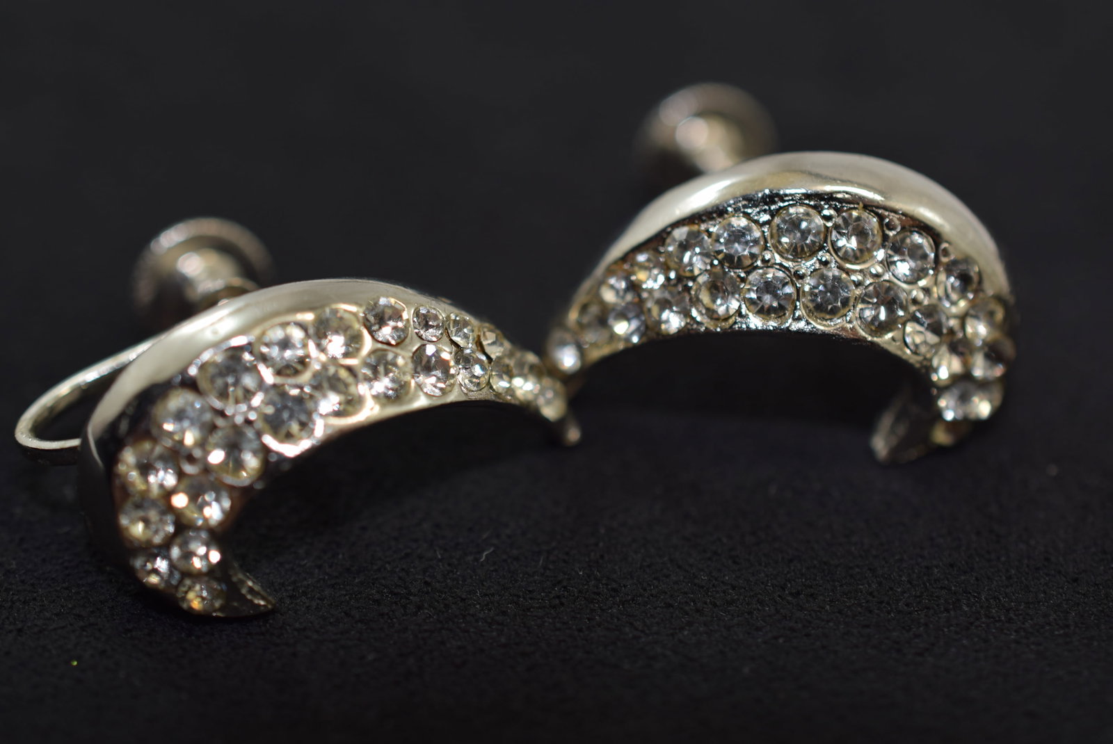 Rhinestone Crescent Moon Screw Back 1940's Earrings Vintage Lot # JM 193 (1 of 2)