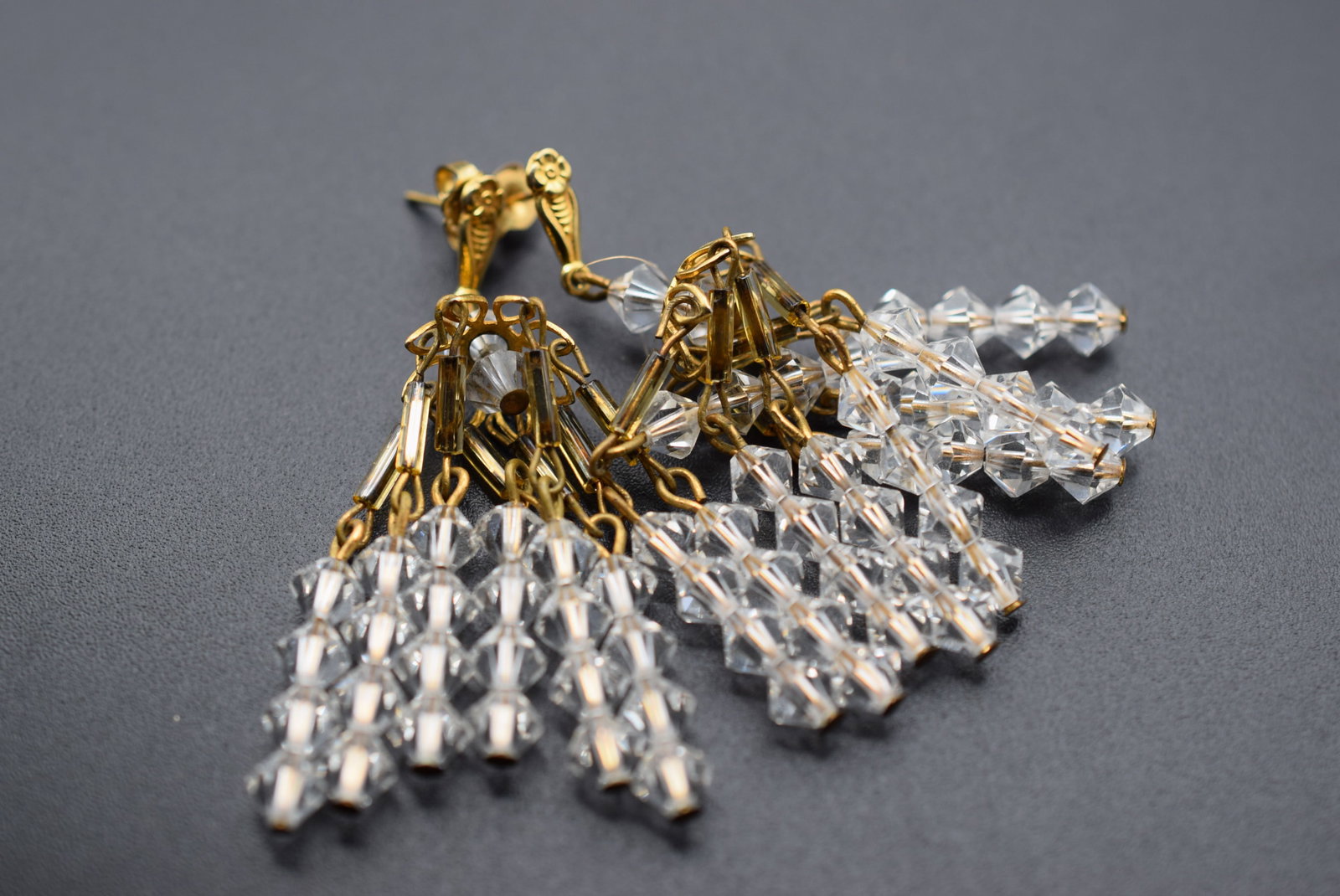 Crystal Drop Pierced Earrings Vintage Lot GJ 196: Crystal Drop Pierced Earrings Vintage measures 2 1/4" x 1"