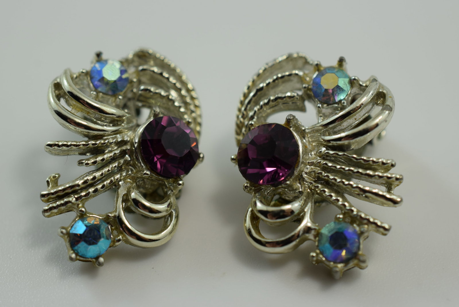 Purple Rhinestone 1940's Clip Earrings Vintage Lot # JM 200: Purple Rhinestone 1940's Clip Earrings Vintage measures 1"