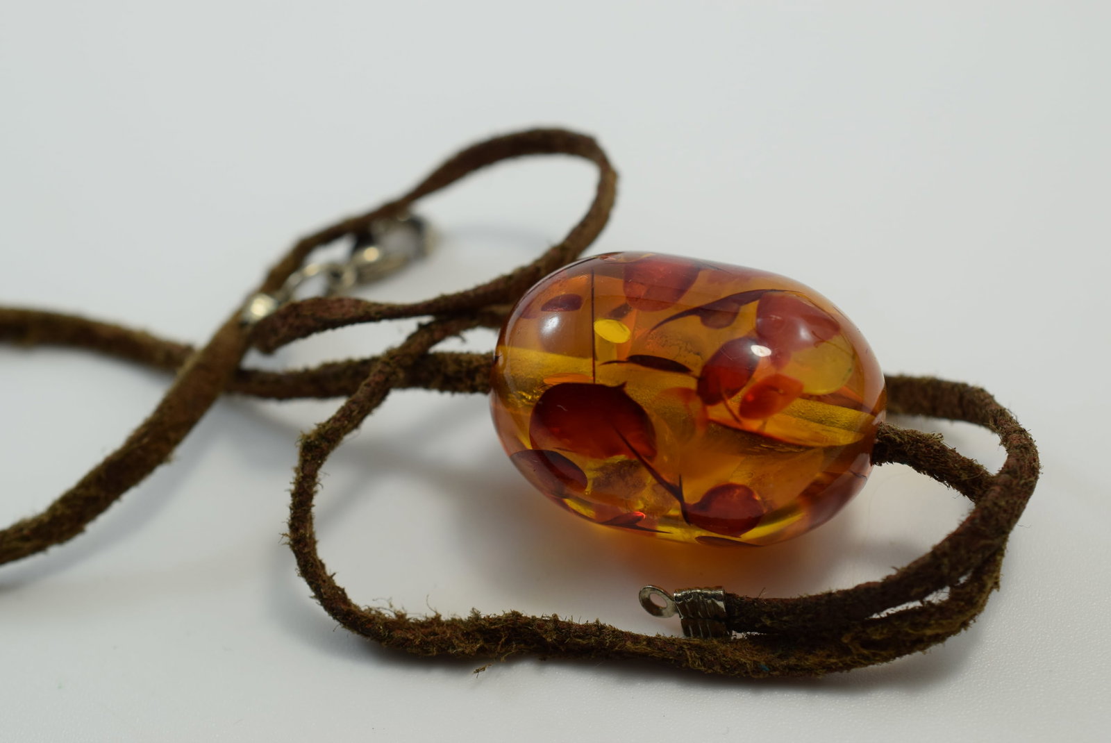 Pressed Amber Bead Necklace Bead 1 1/4" Vintage Lot # JM 205 (1 of 2)